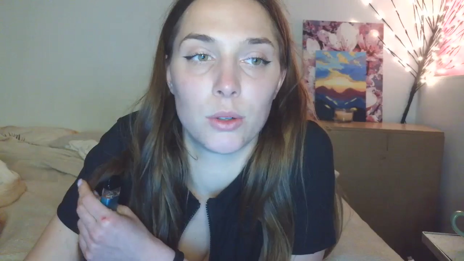 Gallery image thumbnail from HaleyReed's myfreecams stream on, 04/20/2026, 17:25 image 9 of 20