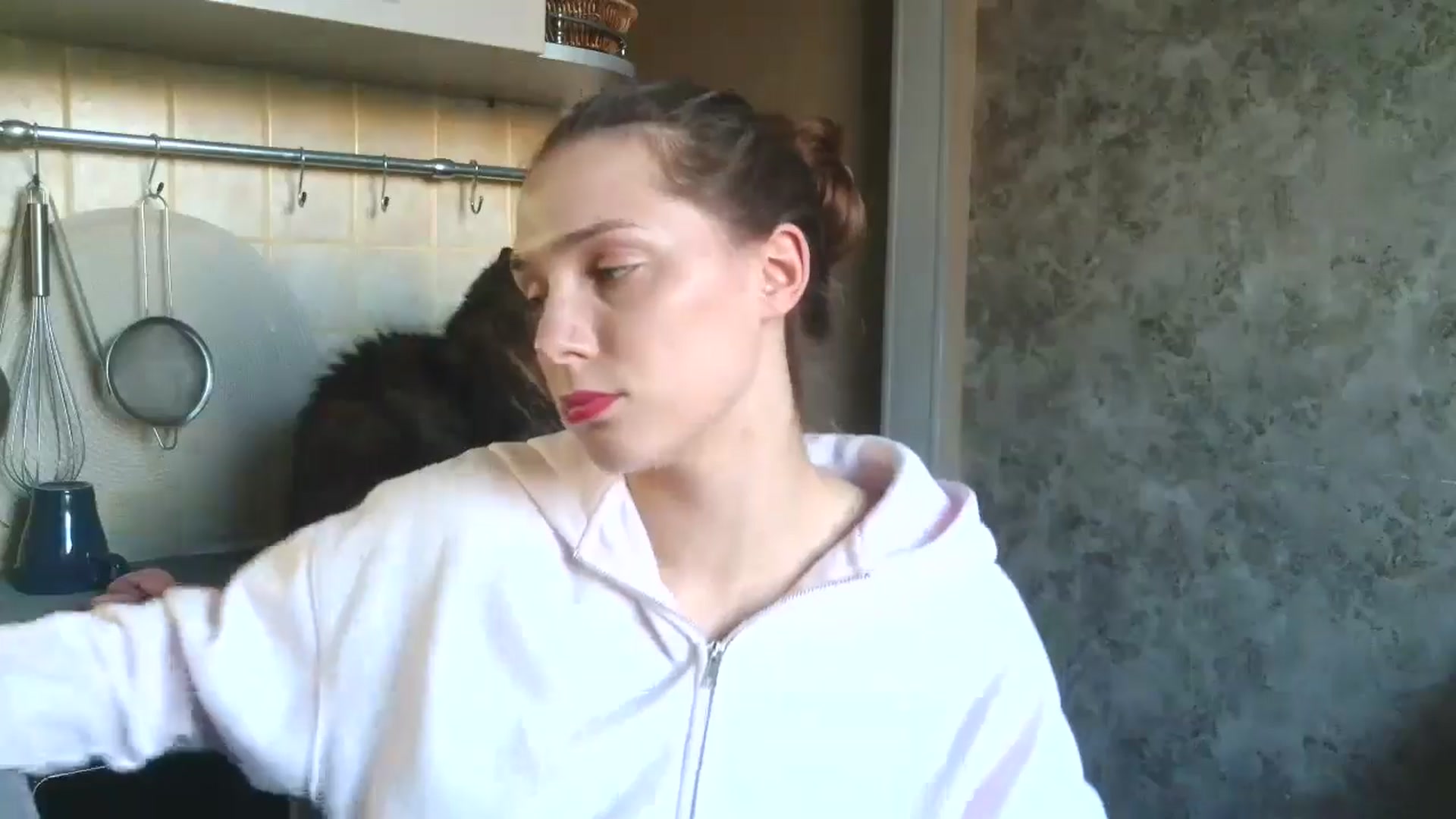 Gallery image thumbnail from HaleyReed's myfreecams stream on, 04/22/2026, 15:34 image 17 of 20