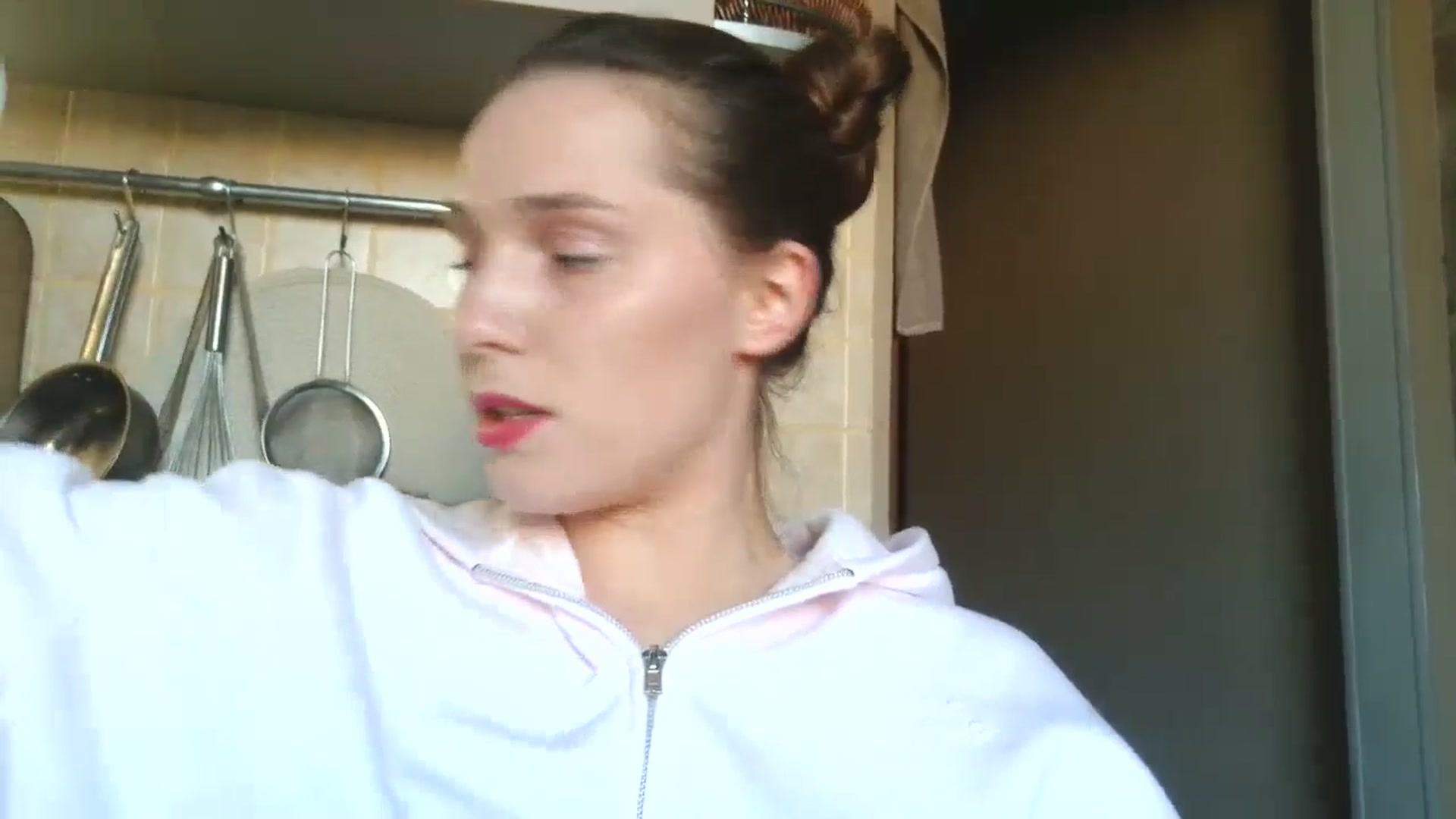 Gallery image thumbnail from HaleyReed's myfreecams stream on, 04/22/2026, 15:34 image 4 of 20