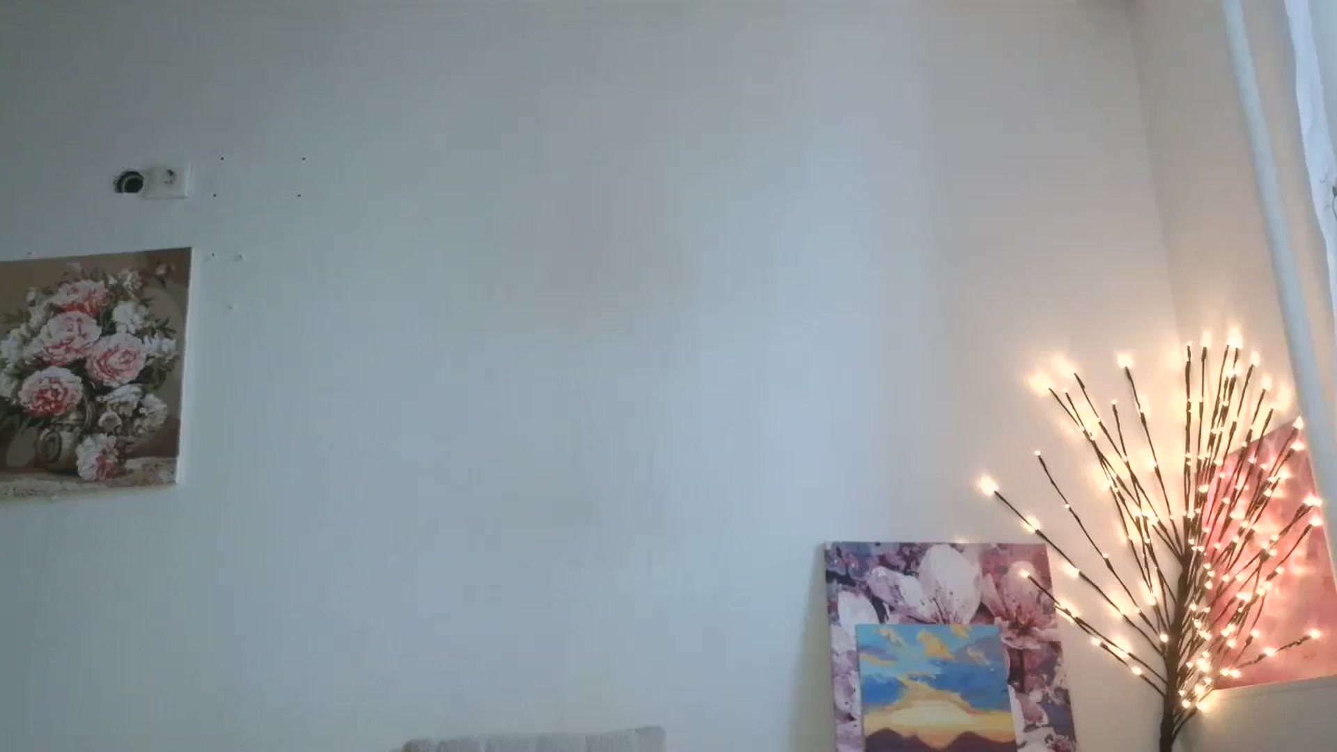 Gallery image thumbnail from HaleyReed's myfreecams stream on, 04/23/2026, 13:06 image 5 of 20