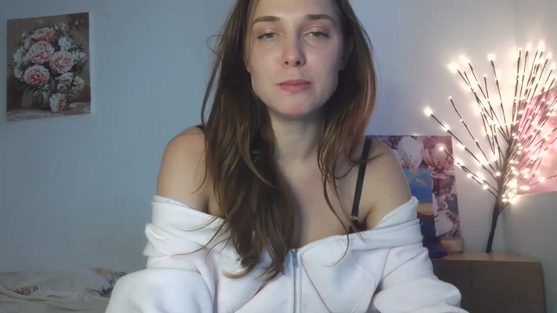 Gallery image thumbnail from HaleyReed's myfreecams stream on, 04/23/2026, 15:31 image 19 of 20