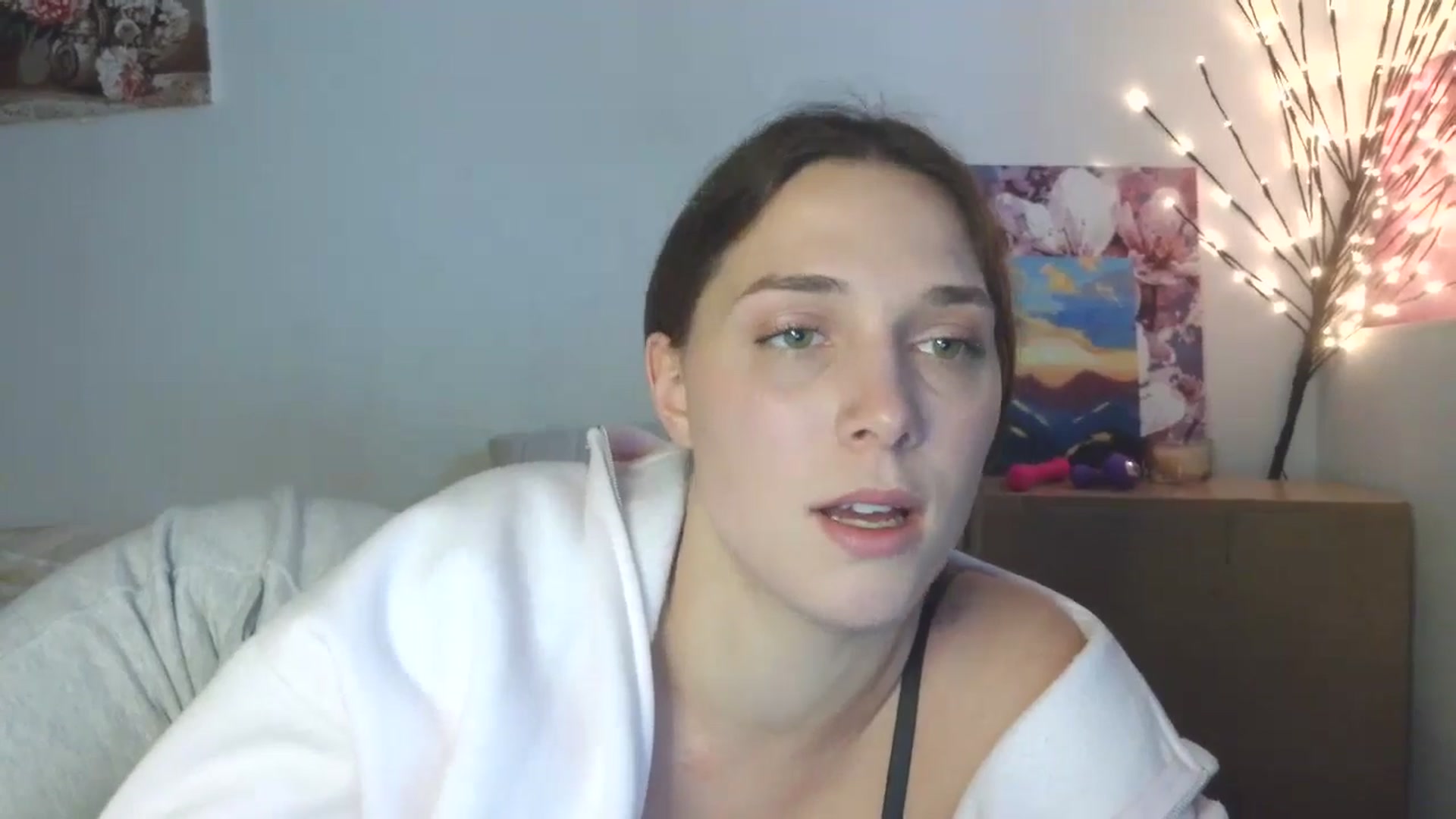 Gallery image thumbnail from HaleyReed's myfreecams stream on, 04/23/2026, 15:31 image 3 of 20