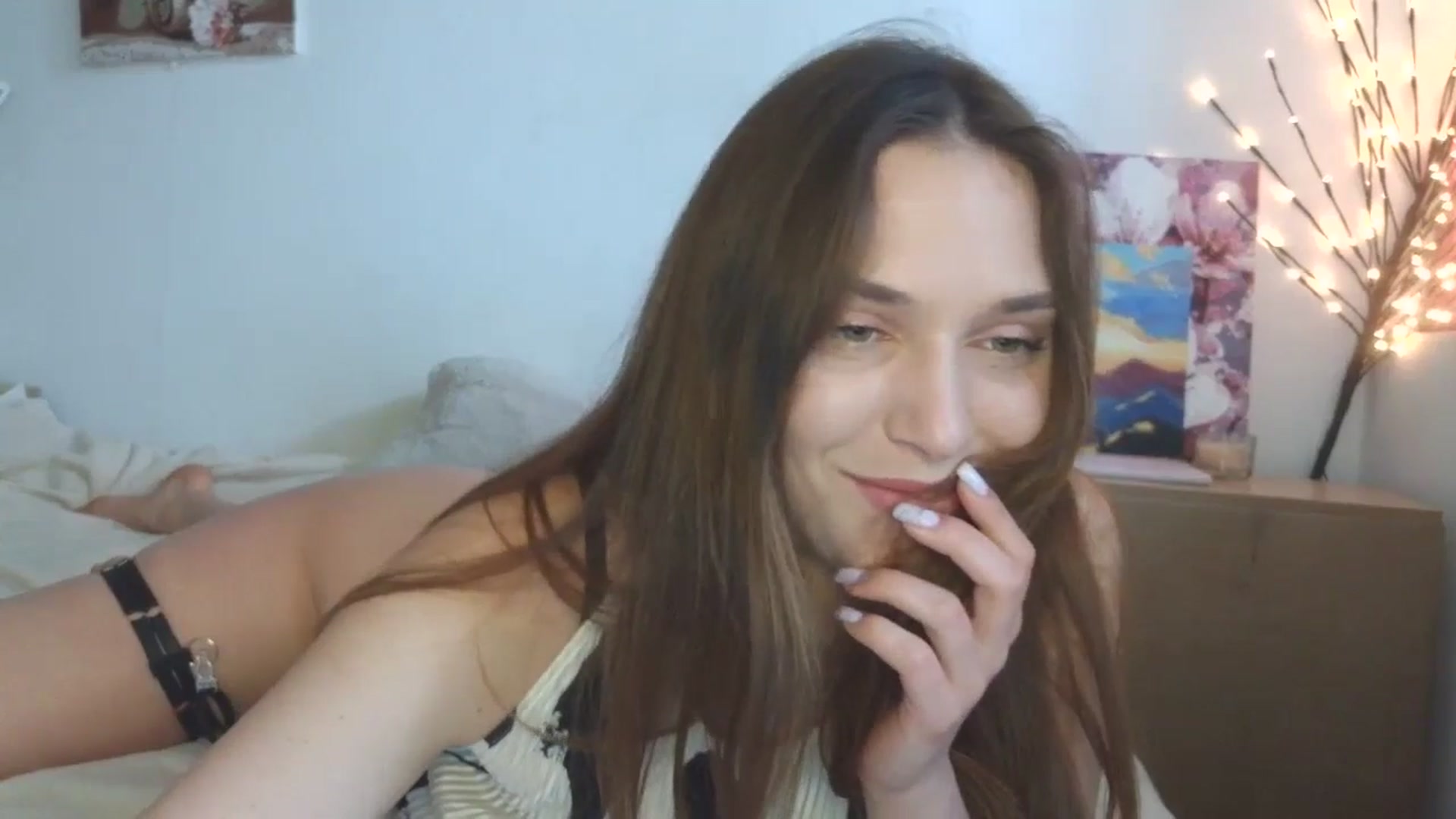Gallery image thumbnail from HaleyReed's myfreecams stream on, 04/24/2026, 11:29 image 15 of 20