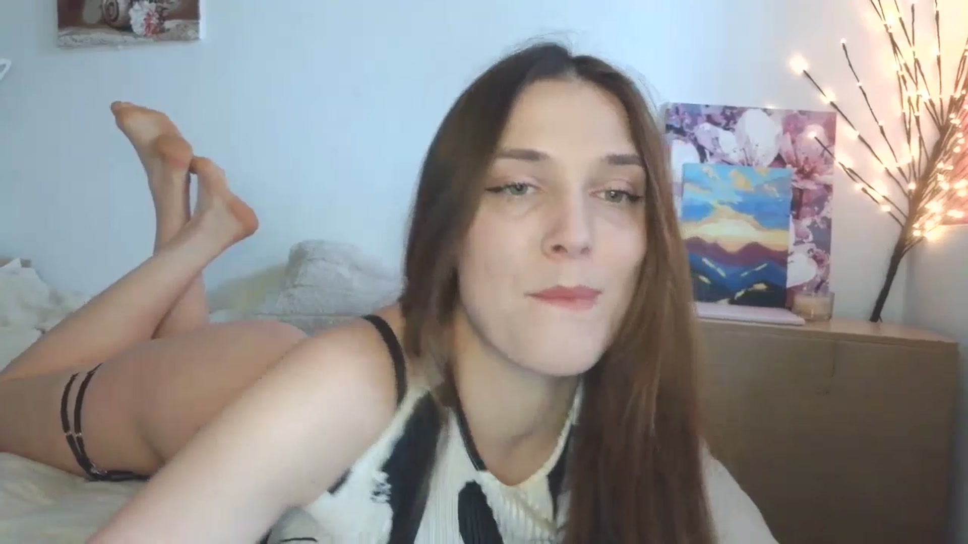 Gallery image thumbnail from HaleyReed's myfreecams stream on, 04/24/2026, 11:29 image 16 of 20