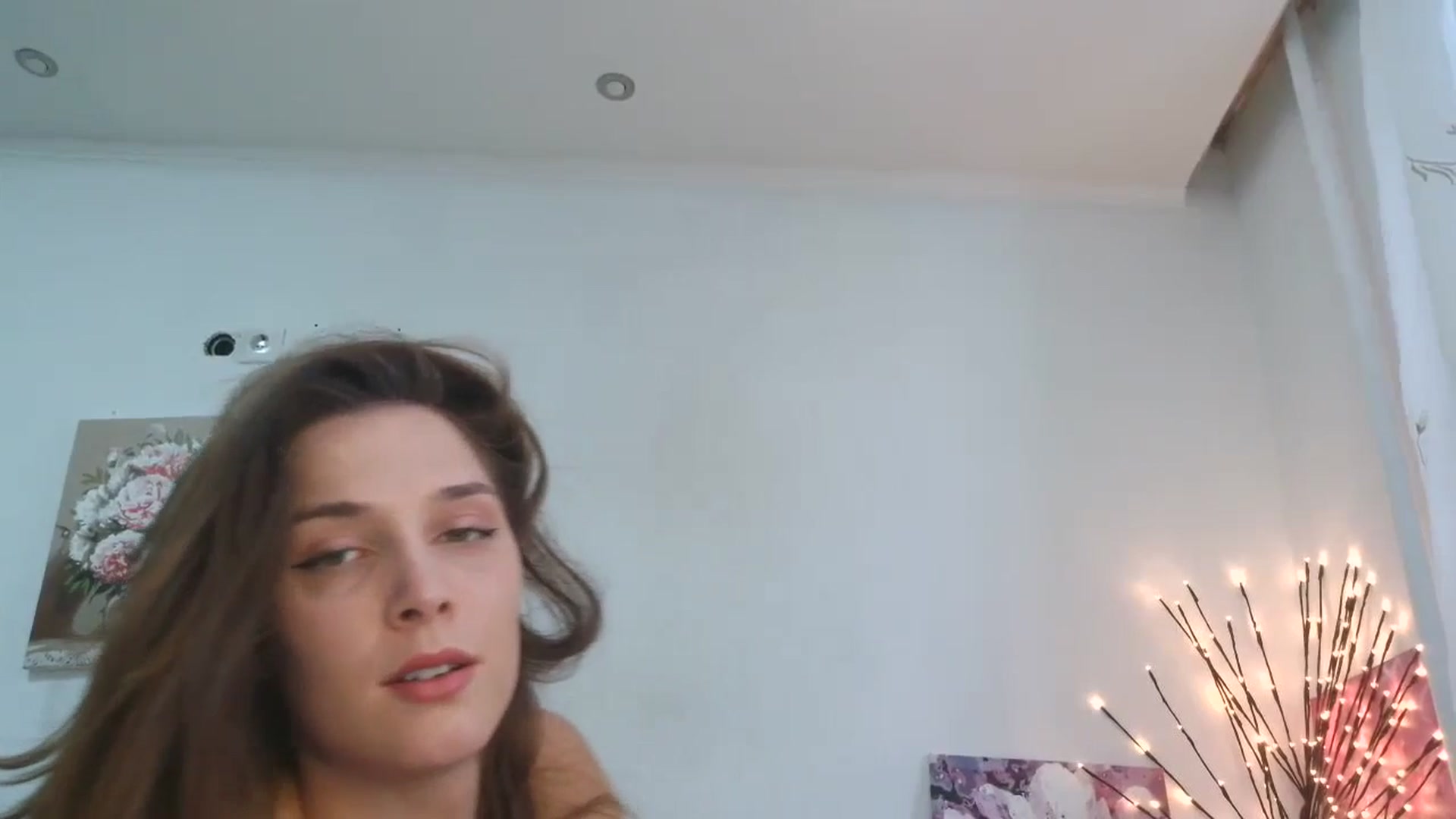 Gallery image thumbnail from HaleyReed's myfreecams stream on, 04/25/2026, 10:37 image 18 of 20
