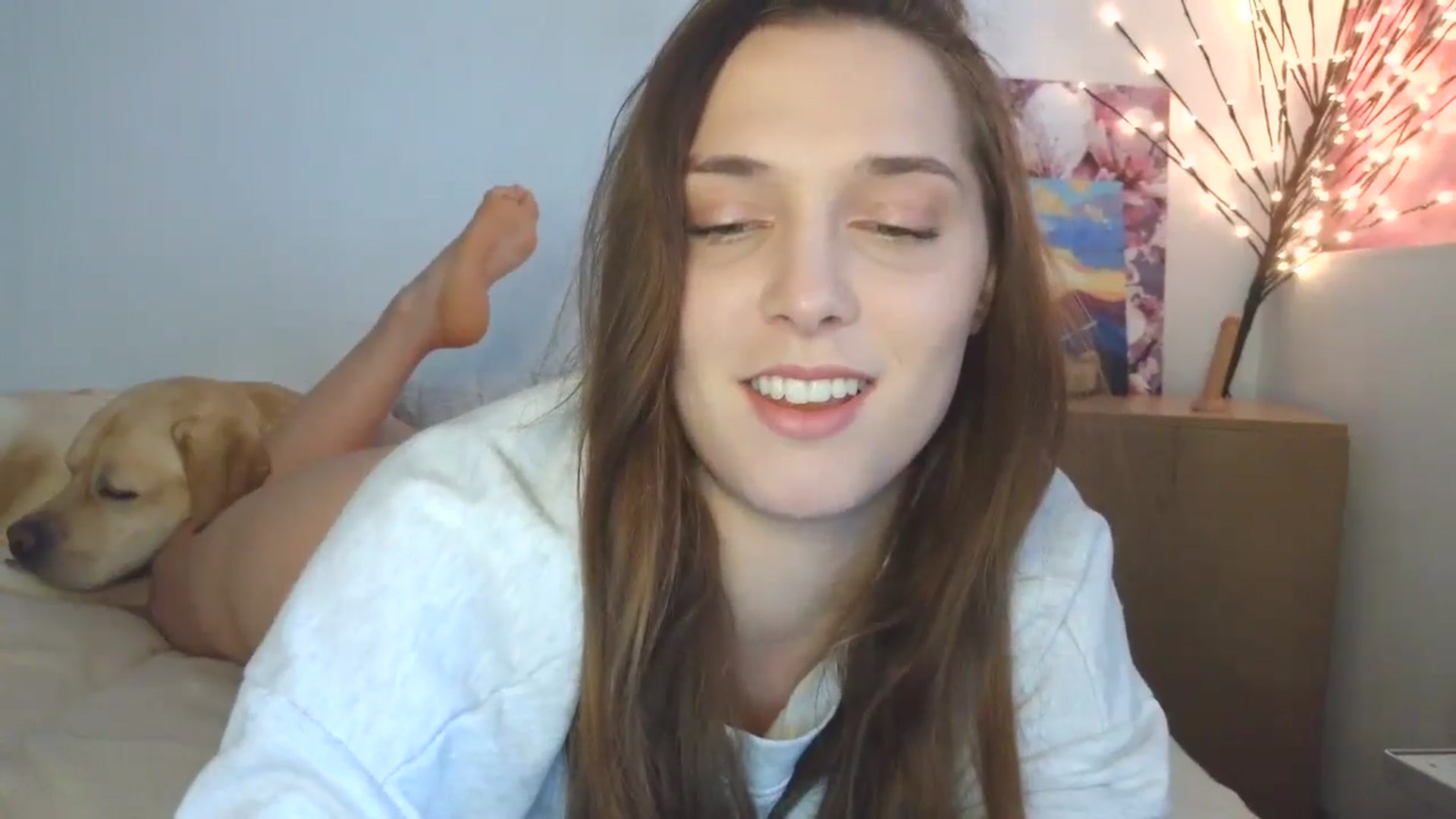 Gallery image thumbnail from HaleyReed's myfreecams stream on, 04/26/2026, 13:28 image 12 of 20