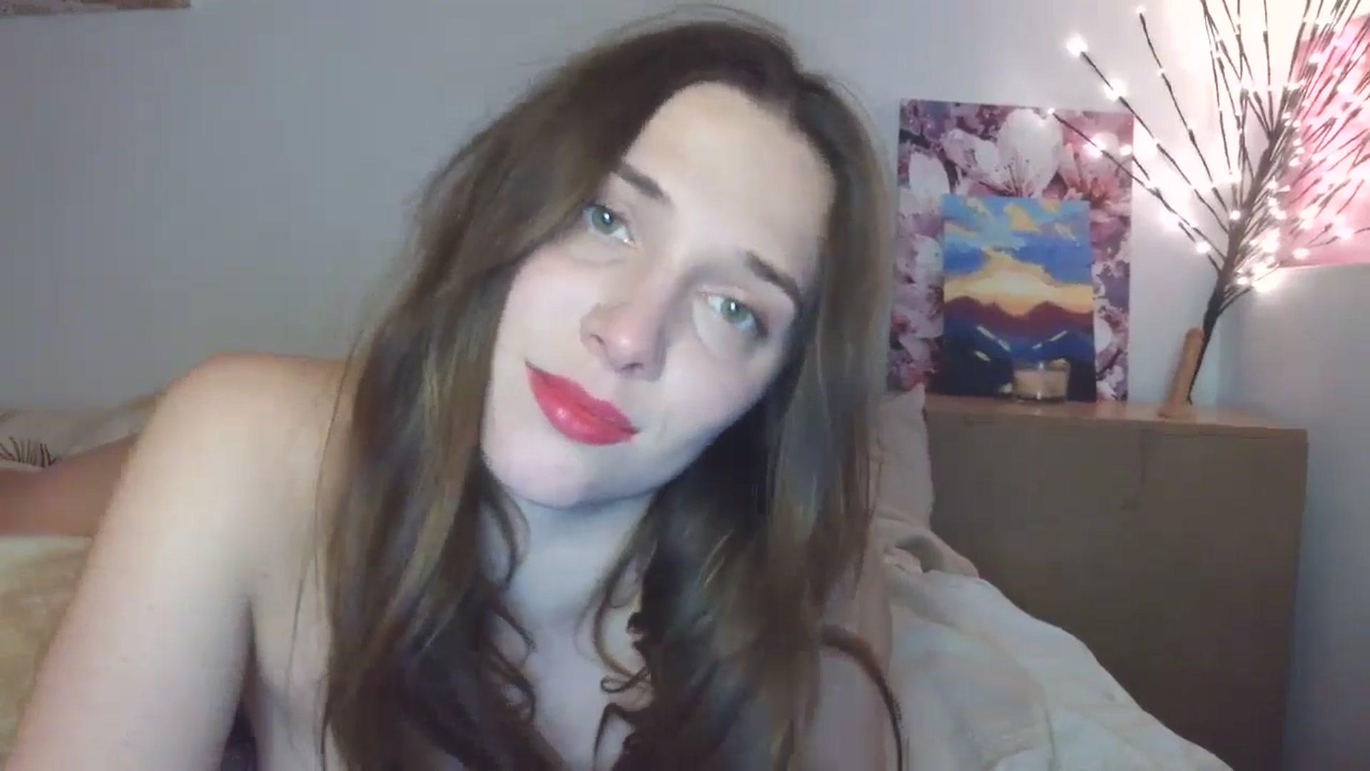 Gallery image thumbnail from HaleyReed's myfreecams stream on, 04/26/2026, 16:36 image 13 of 20
