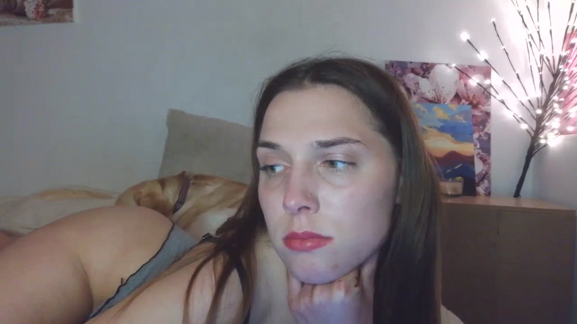 Gallery image thumbnail from HaleyReed's myfreecams stream on, 04/26/2026, 18:32 image 15 of 20