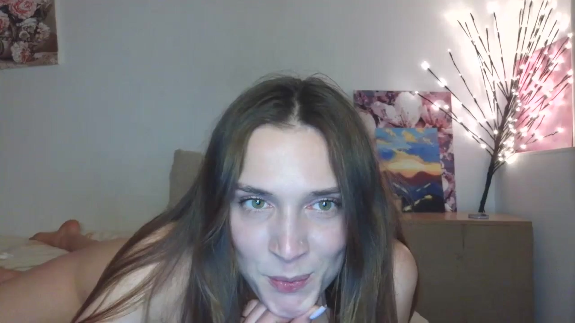 Gallery image thumbnail from HaleyReed's myfreecams stream on, 04/27/2026, 18:20 image 2 of 20