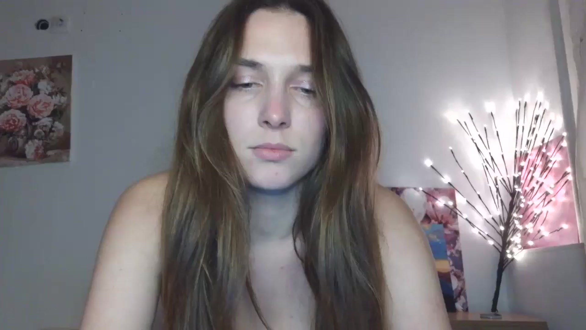 Gallery image thumbnail from HaleyReed's myfreecams stream on, 04/27/2026, 18:20 image 9 of 20