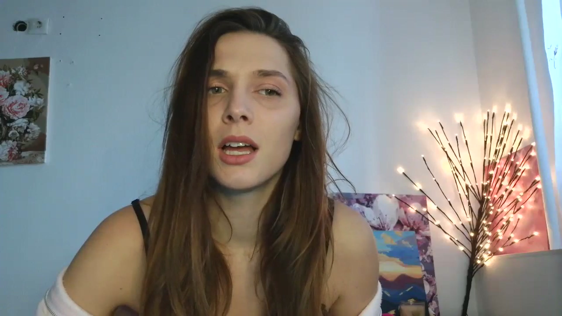 Gallery image thumbnail from HaleyReed's myfreecams stream on, 04/29/2026, 13:35 image 8 of 20