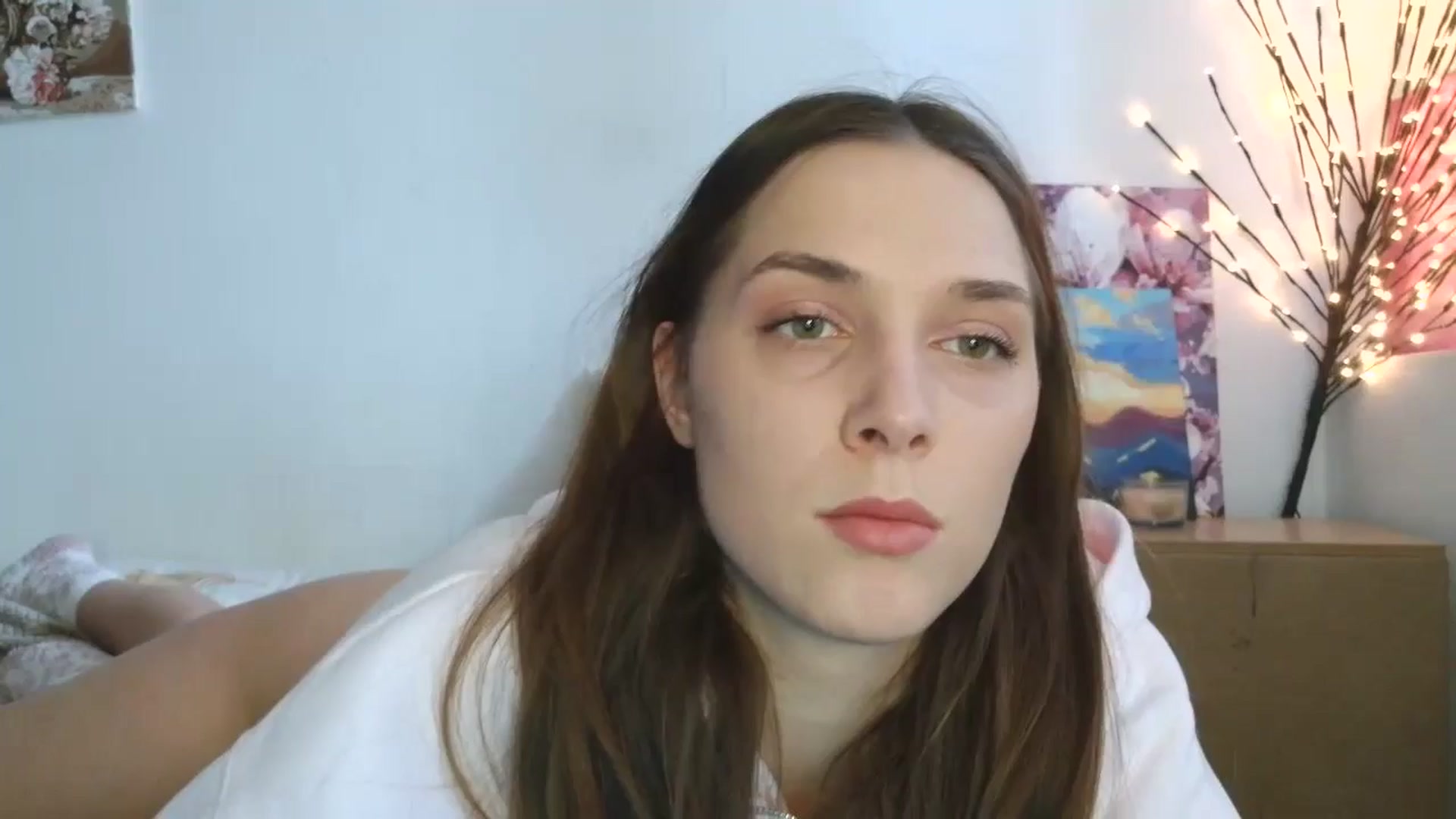 Gallery image thumbnail from HaleyReed's myfreecams stream on, 04/29/2026, 13:35 image 1 of 20