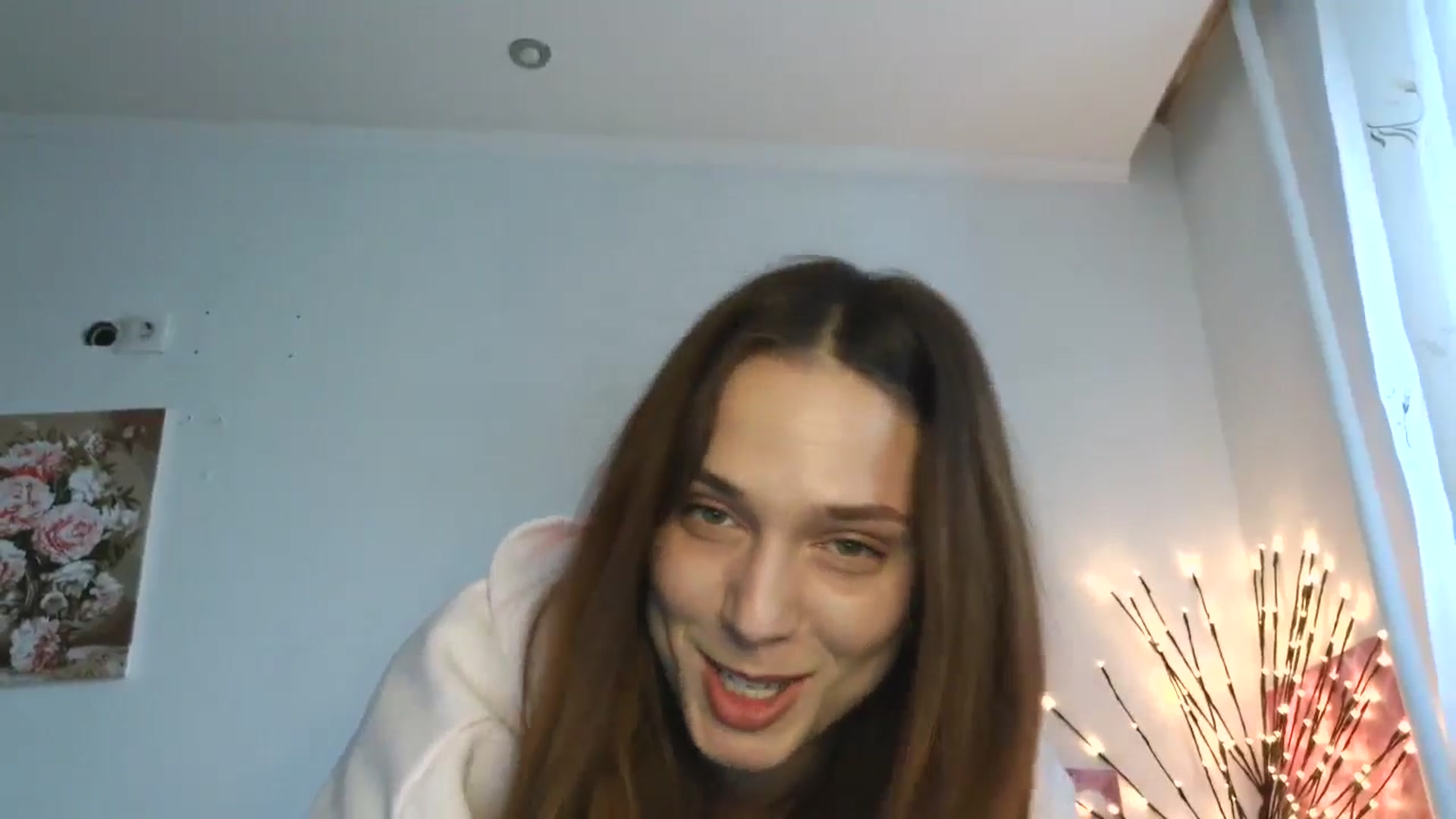Gallery image thumbnail from HaleyReed's myfreecams stream on, 04/29/2026, 13:35 image 7 of 20