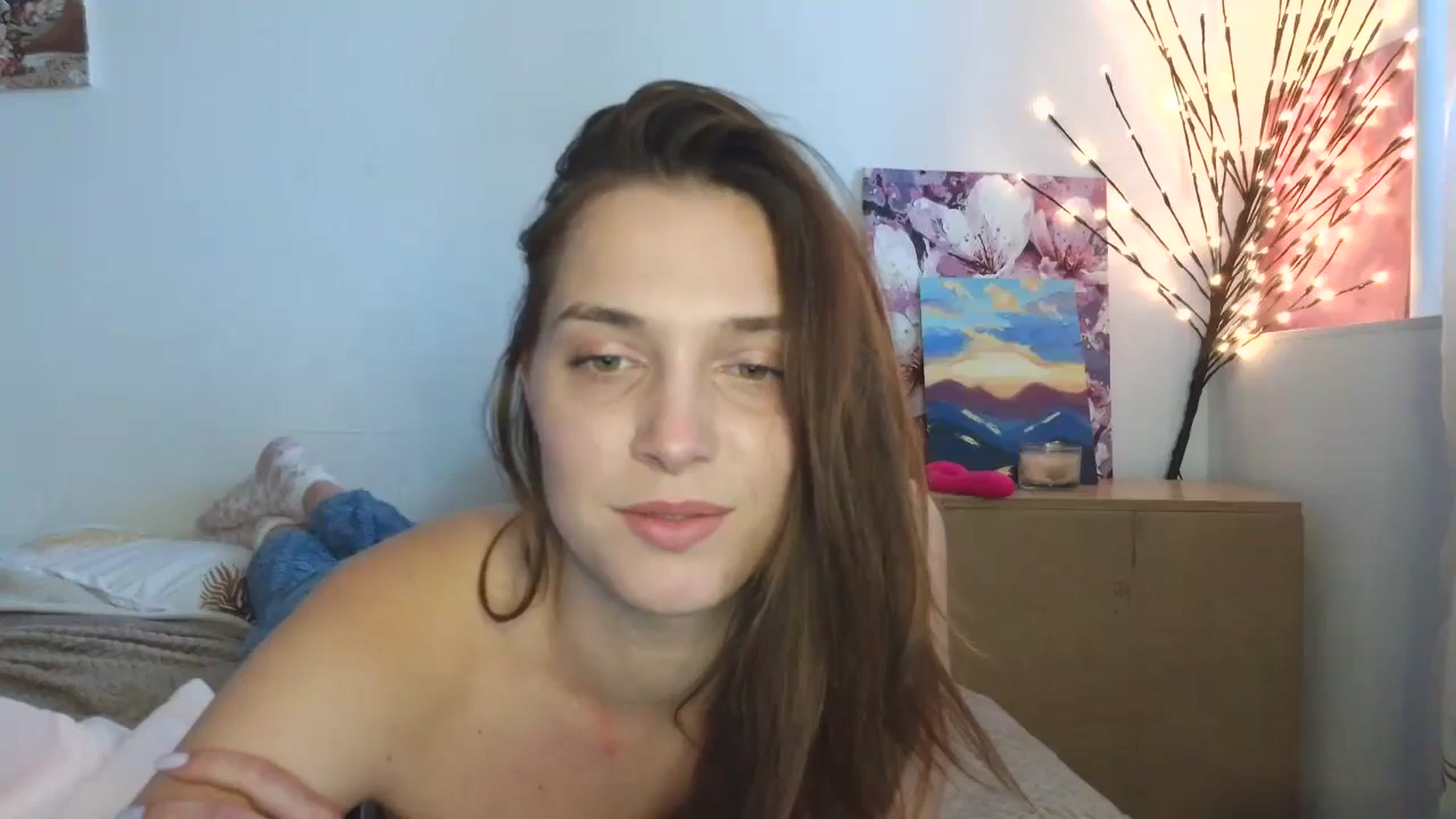 Gallery image thumbnail from HaleyReed's myfreecams stream on, 04/29/2026, 15:20 image 5 of 20