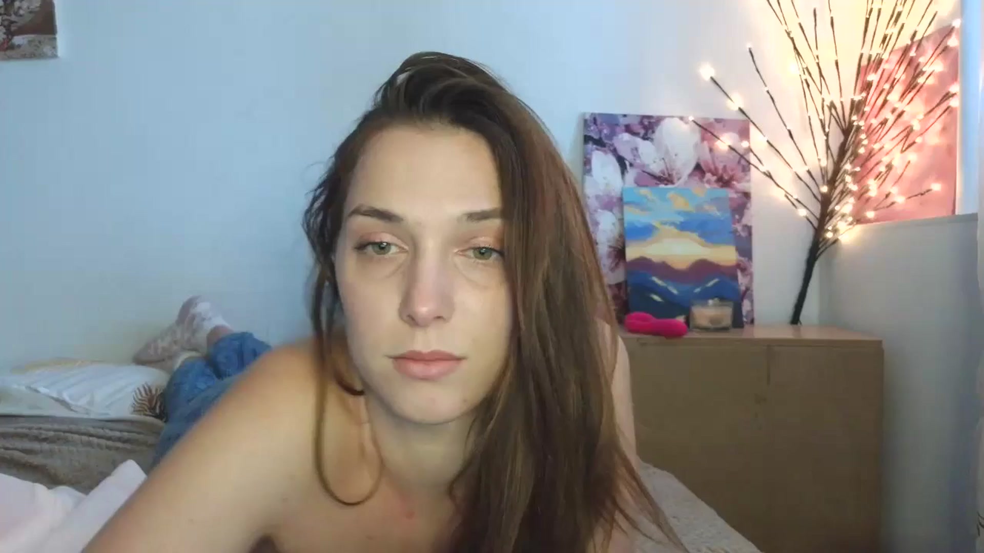 Gallery image thumbnail from HaleyReed's myfreecams stream on, 04/29/2026, 15:20 image 6 of 20