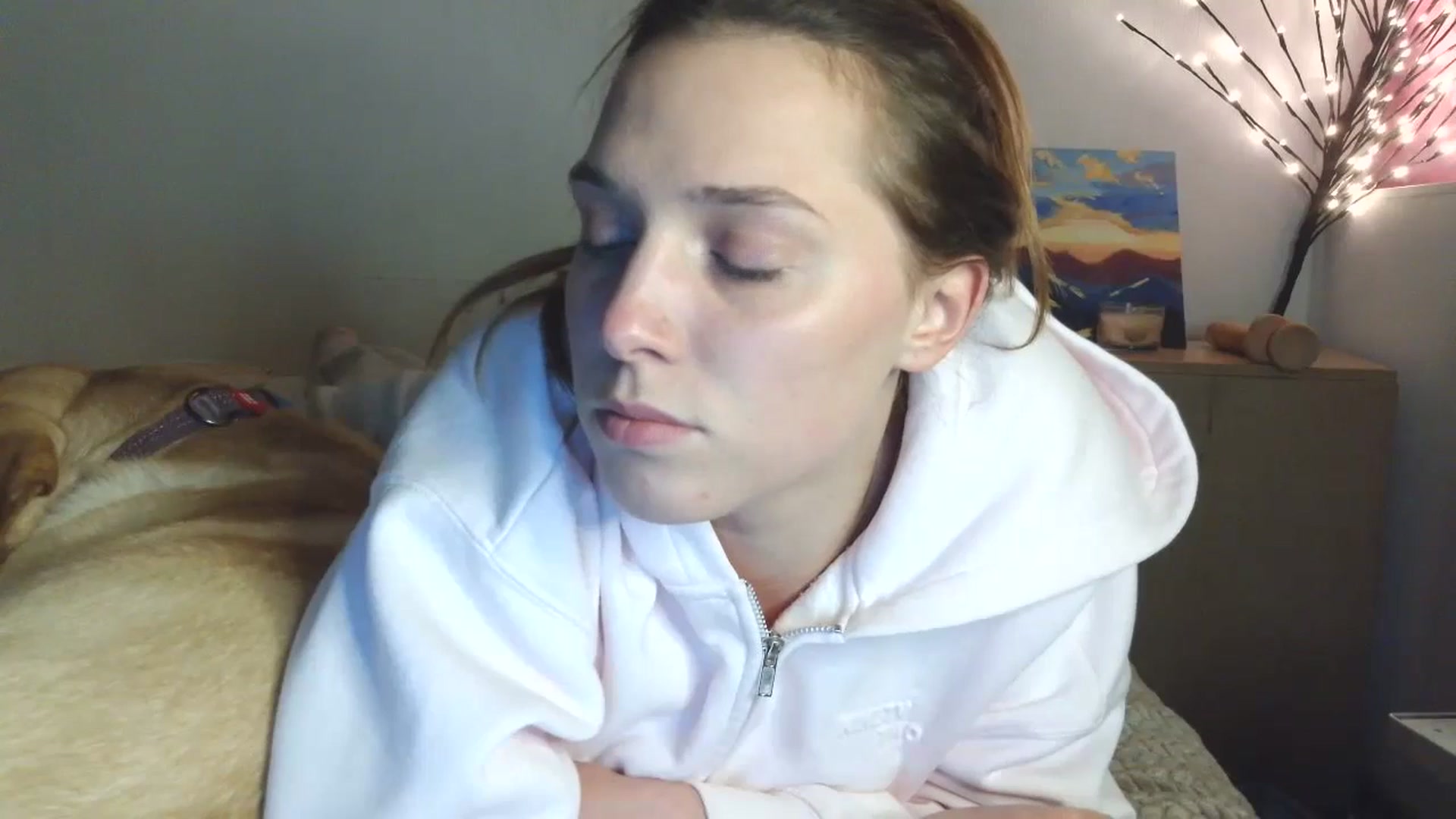 Gallery image thumbnail from HaleyReed's myfreecams stream on, 04/29/2026, 18:02 image 8 of 20