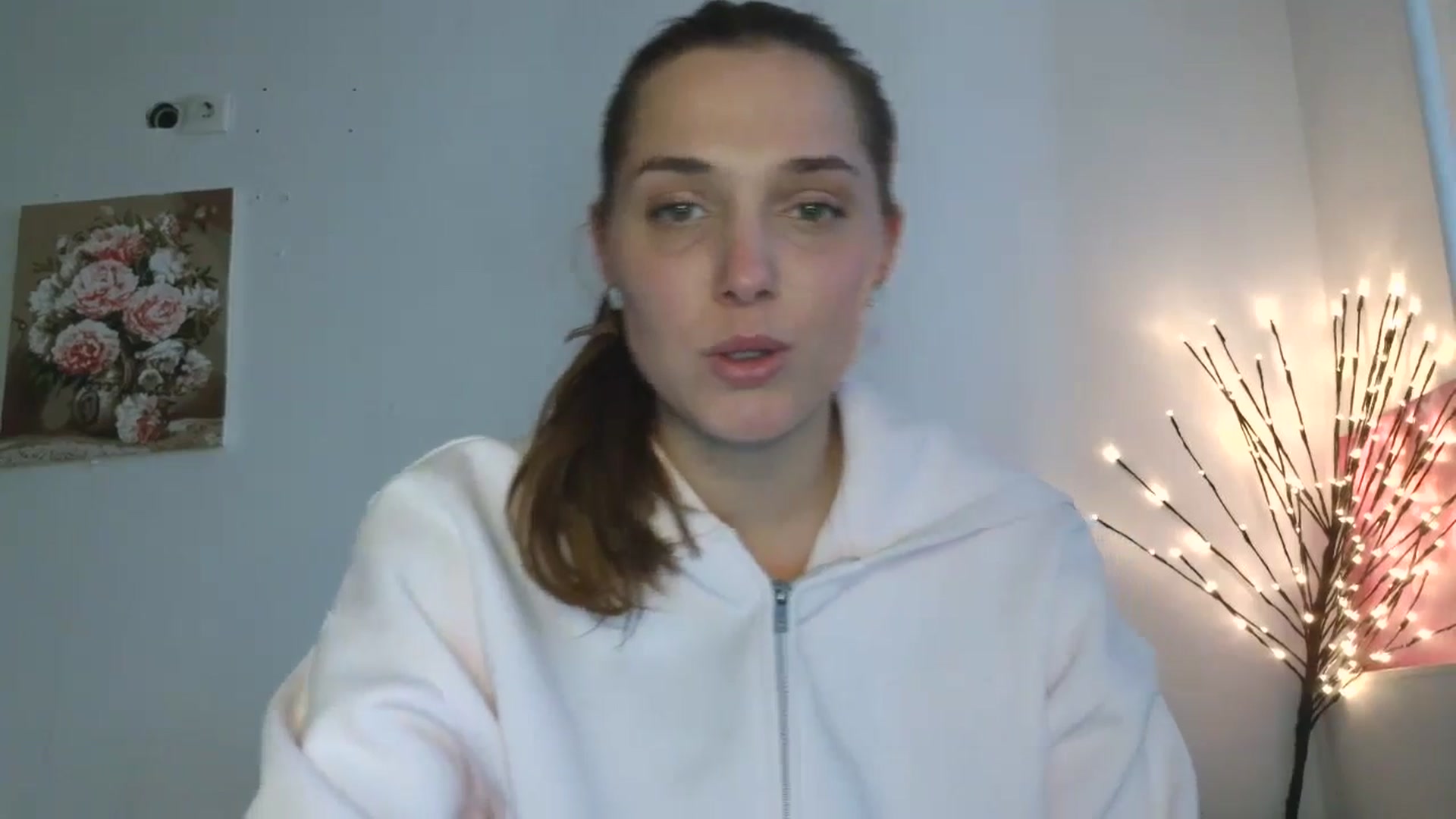 Gallery image thumbnail from HaleyReed's myfreecams stream on, 04/30/2026, 14:59 image 17 of 20