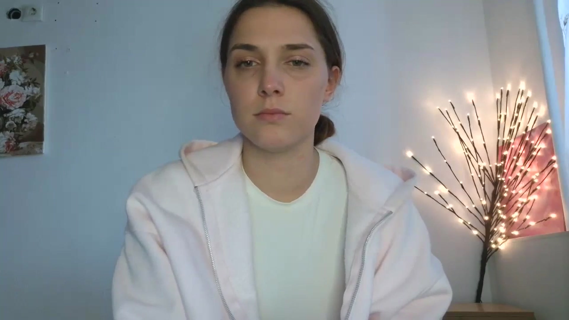 Gallery image thumbnail from HaleyReed's myfreecams stream on, 05/01/2026, 13:33 image 11 of 20