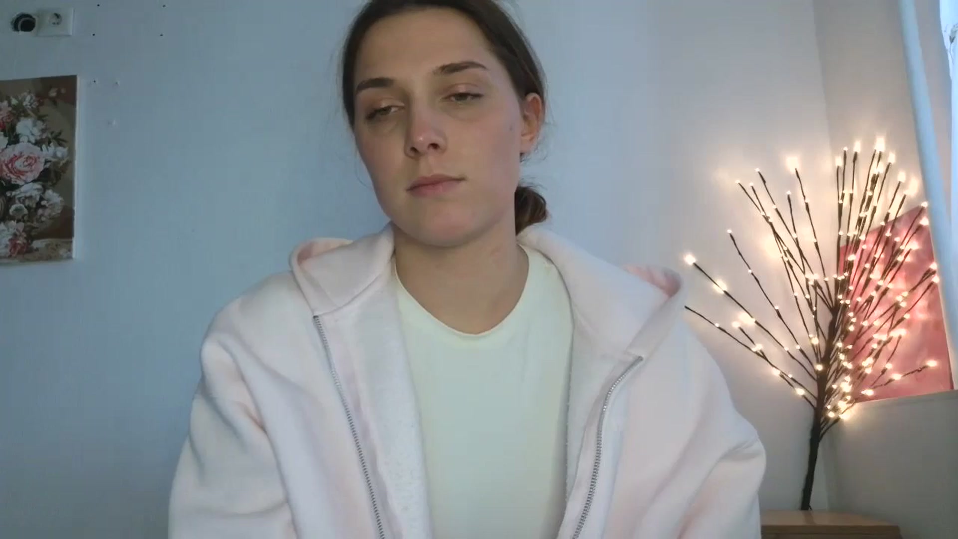 Gallery image thumbnail from HaleyReed's myfreecams stream on, 05/01/2026, 13:33 image 7 of 20