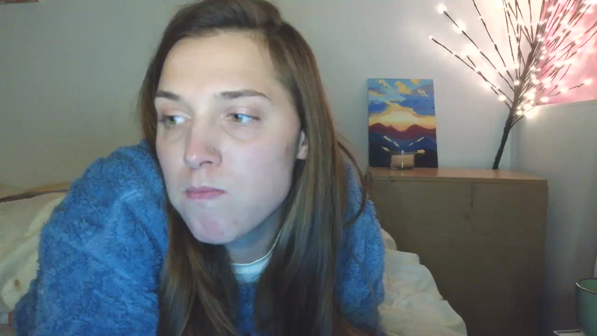 Gallery image thumbnail from HaleyReed's myfreecams stream on, 05/01/2026, 17:29 image 15 of 20
