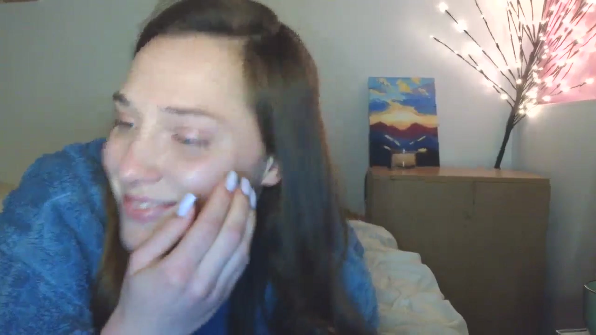 Gallery image thumbnail from HaleyReed's myfreecams stream on, 05/01/2026, 17:29 image 18 of 20