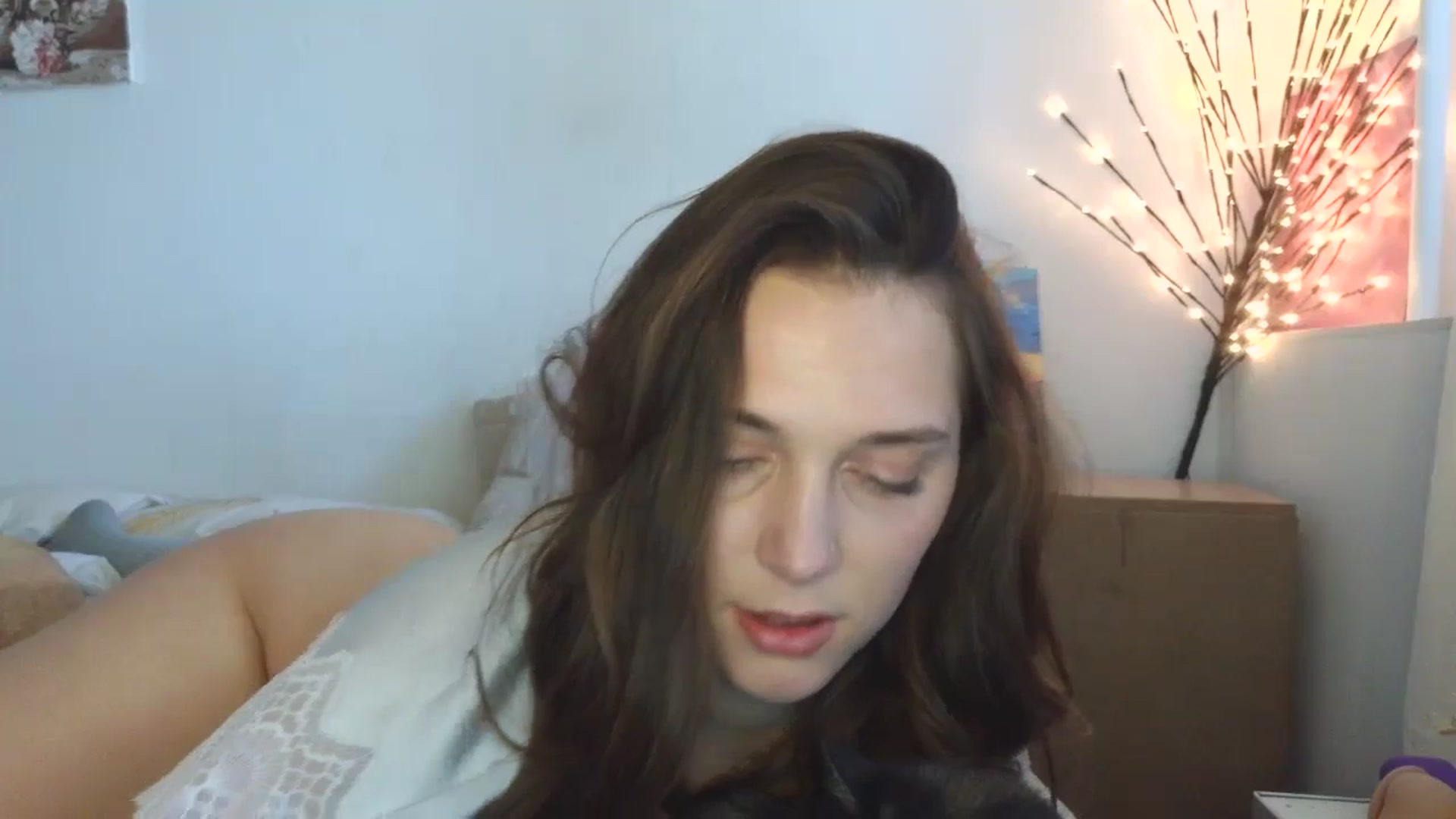 Gallery image thumbnail from HaleyReed's myfreecams stream on, 05/03/2026, 14:41 image 4 of 20