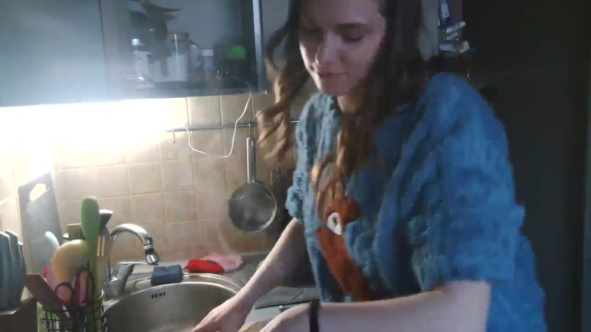 Gallery image thumbnail from HaleyReed's myfreecams stream on, 05/03/2026, 17:03 image 12 of 20