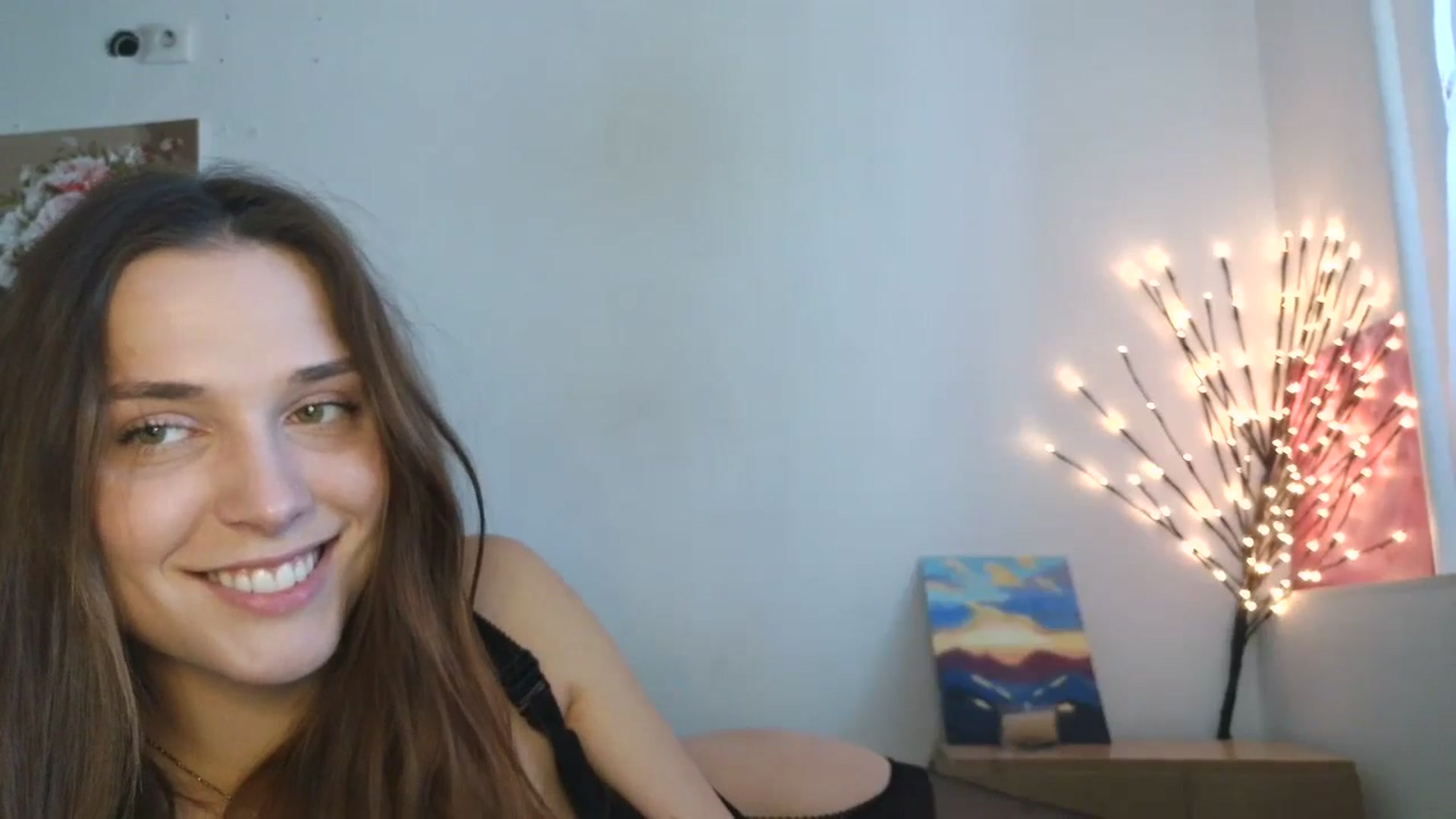 Gallery image thumbnail from HaleyReed's myfreecams stream on, 05/04/2026, 12:16 image 6 of 20