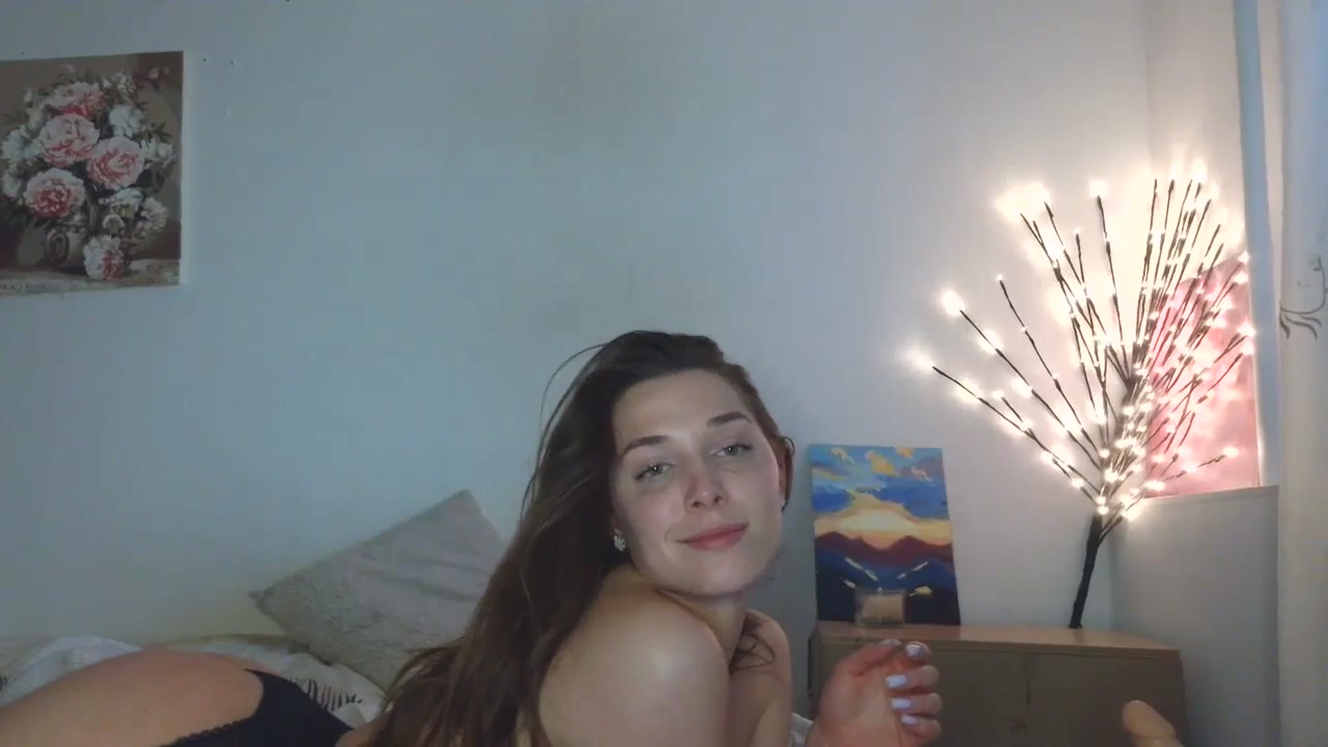 Gallery image thumbnail from HaleyReed's myfreecams stream on, 05/04/2026, 17:03 image 12 of 20