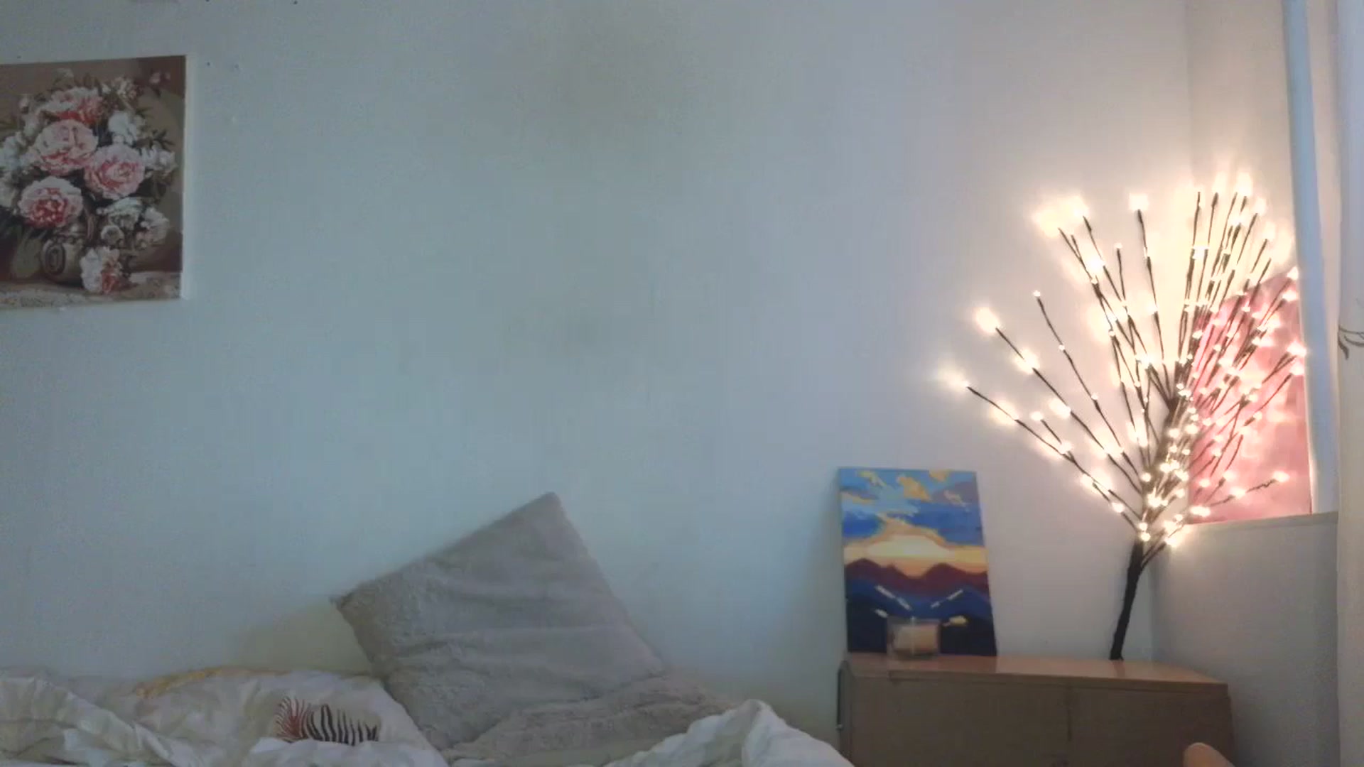 Gallery image thumbnail from HaleyReed's myfreecams stream on, 05/04/2026, 17:03 image 1 of 20