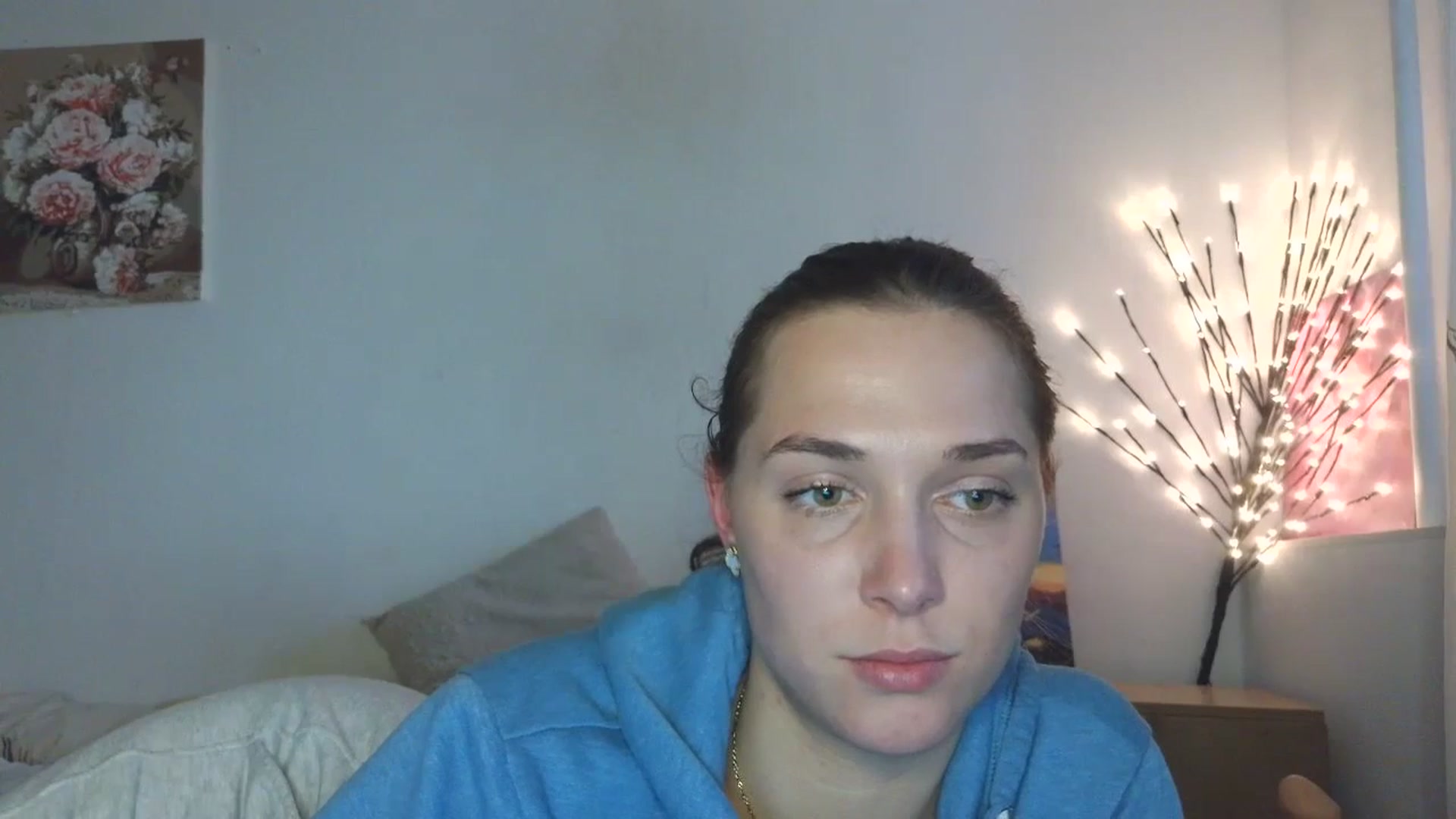 Gallery image thumbnail from HaleyReed's myfreecams stream on, 05/04/2026, 17:03 image 8 of 20