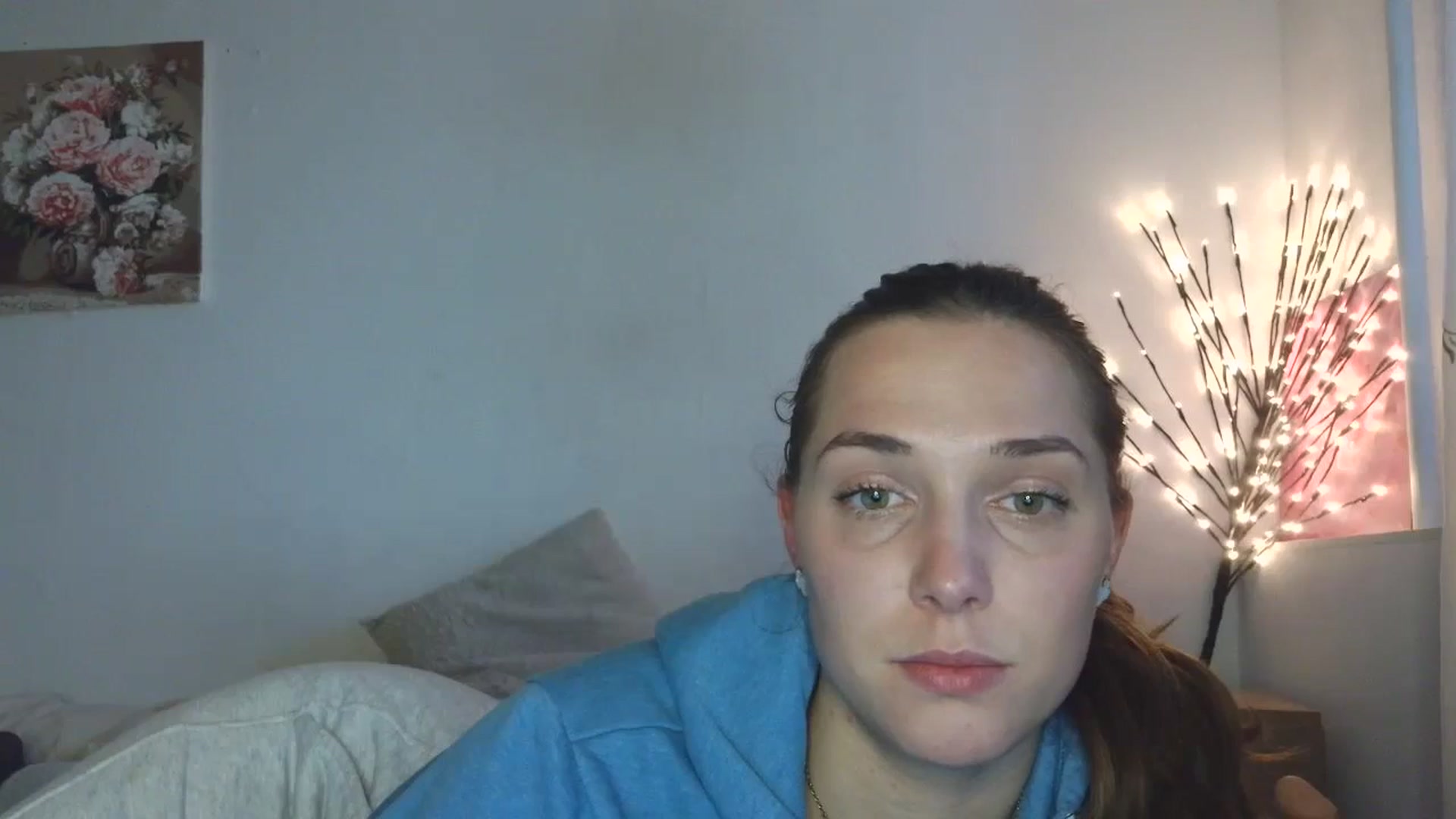 Gallery image thumbnail from HaleyReed's myfreecams stream on, 05/04/2026, 17:03 image 4 of 20