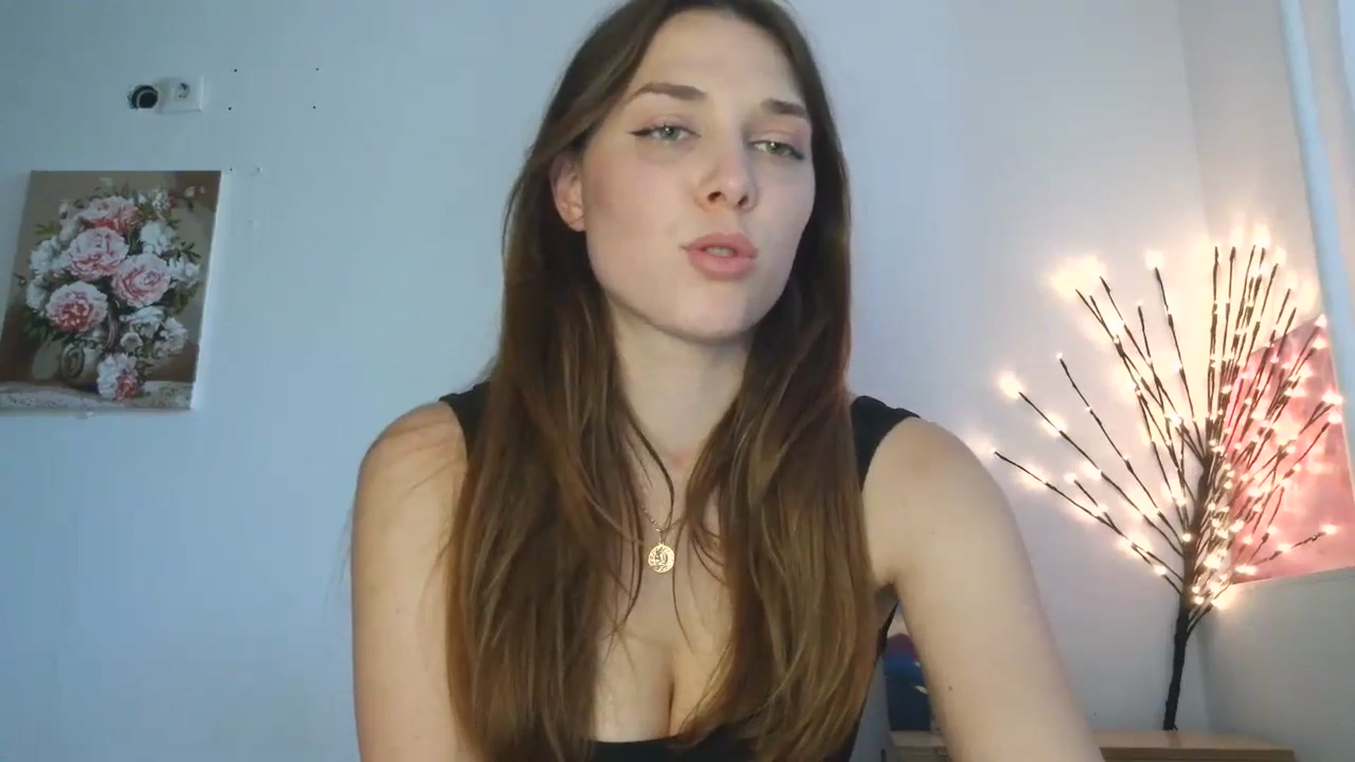 Gallery image thumbnail from HaleyReed's myfreecams stream on, 05/06/2026, 11:51 image 7 of 20