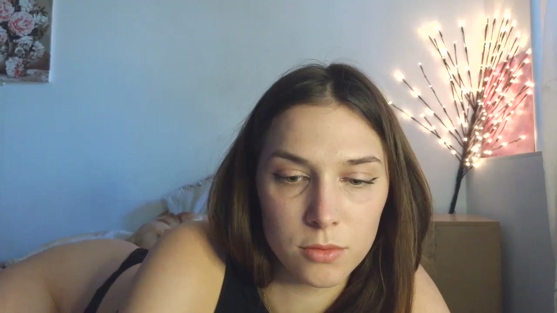 Gallery image thumbnail from HaleyReed's myfreecams stream on, 05/06/2026, 14:26 image 2 of 20