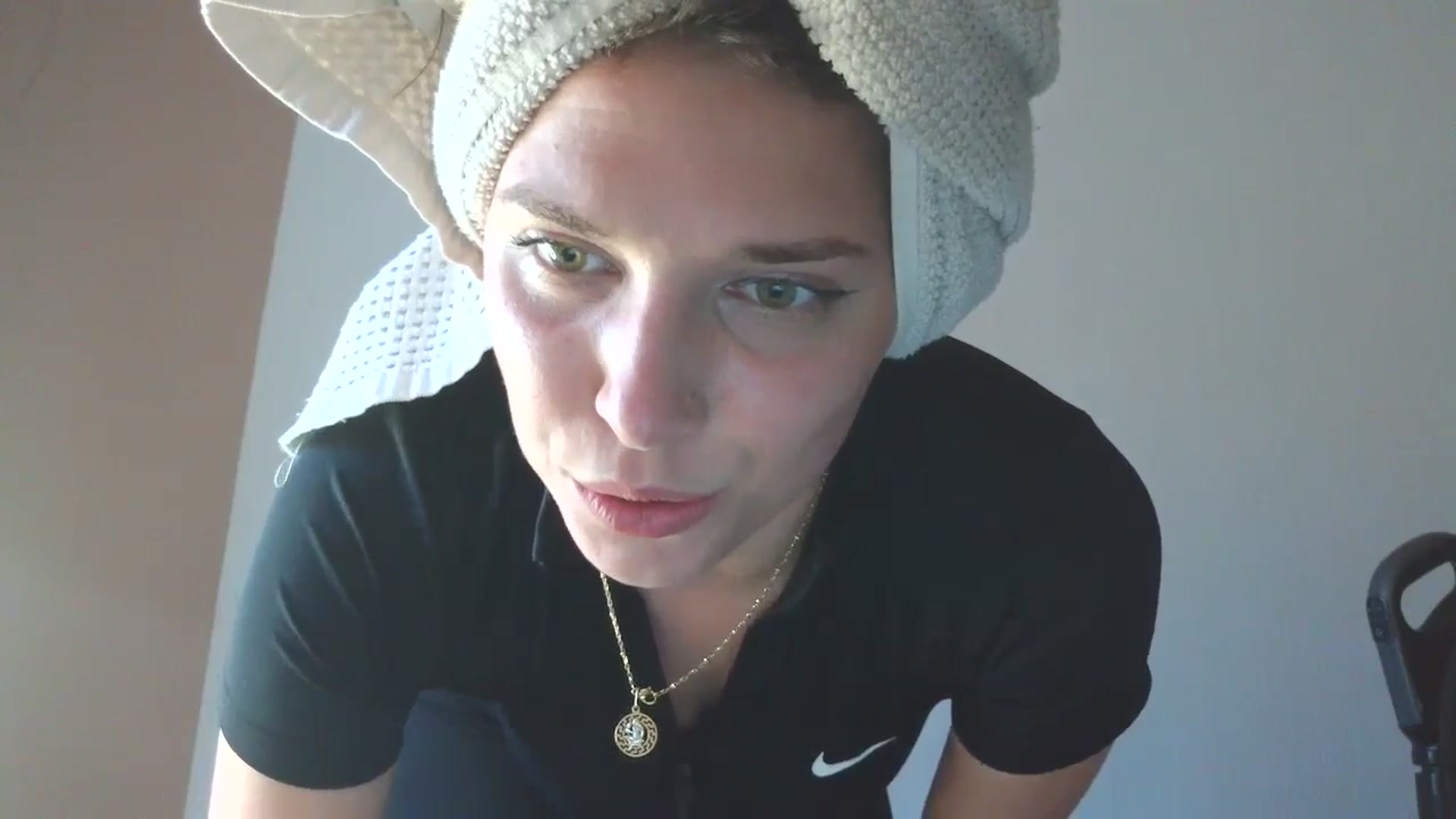 Gallery image thumbnail from HaleyReed's myfreecams stream on, 05/06/2026, 15:40 image 19 of 20