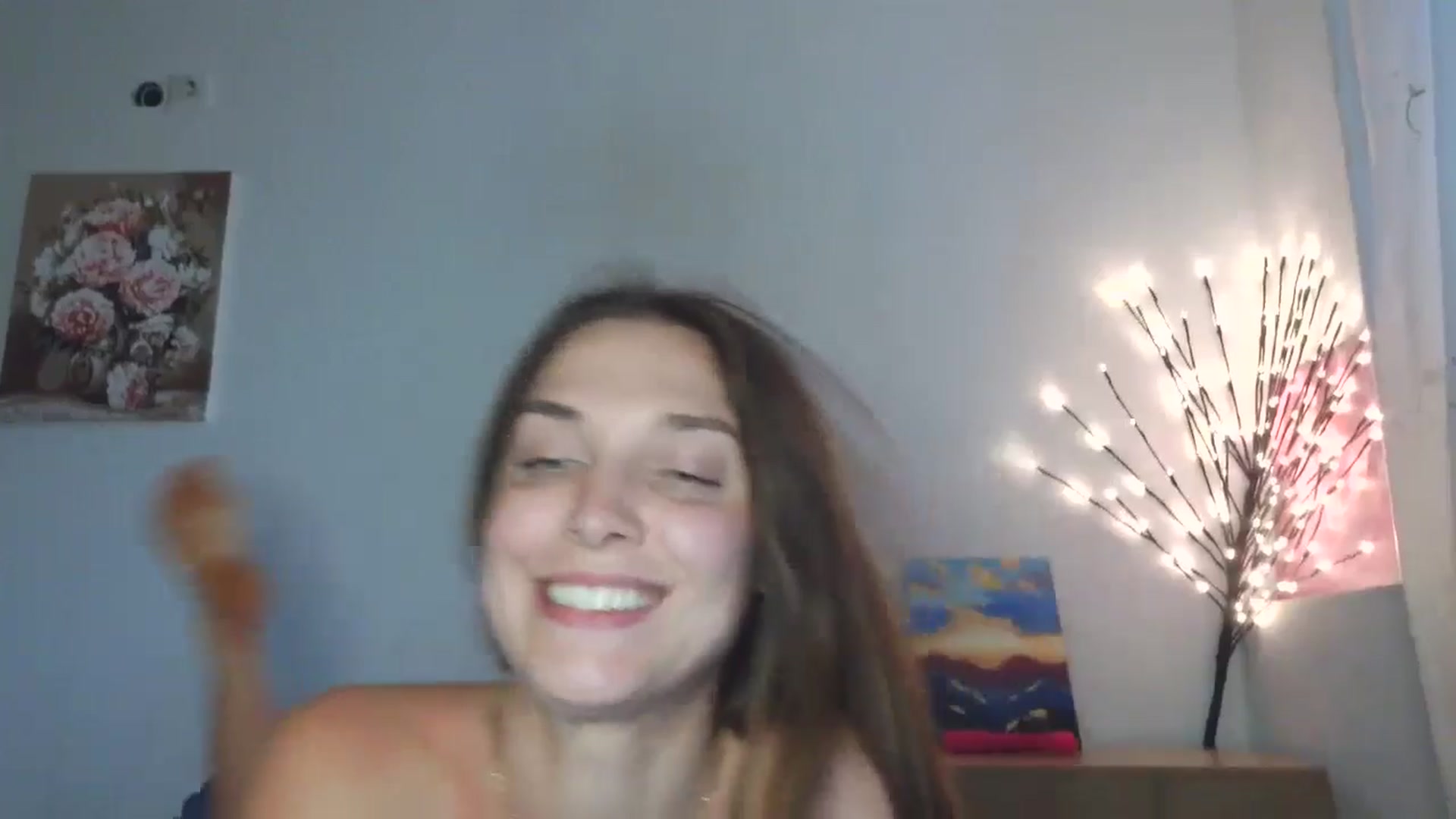 Gallery image thumbnail from HaleyReed's myfreecams stream on, 05/07/2026, 16:57 image 2 of 20