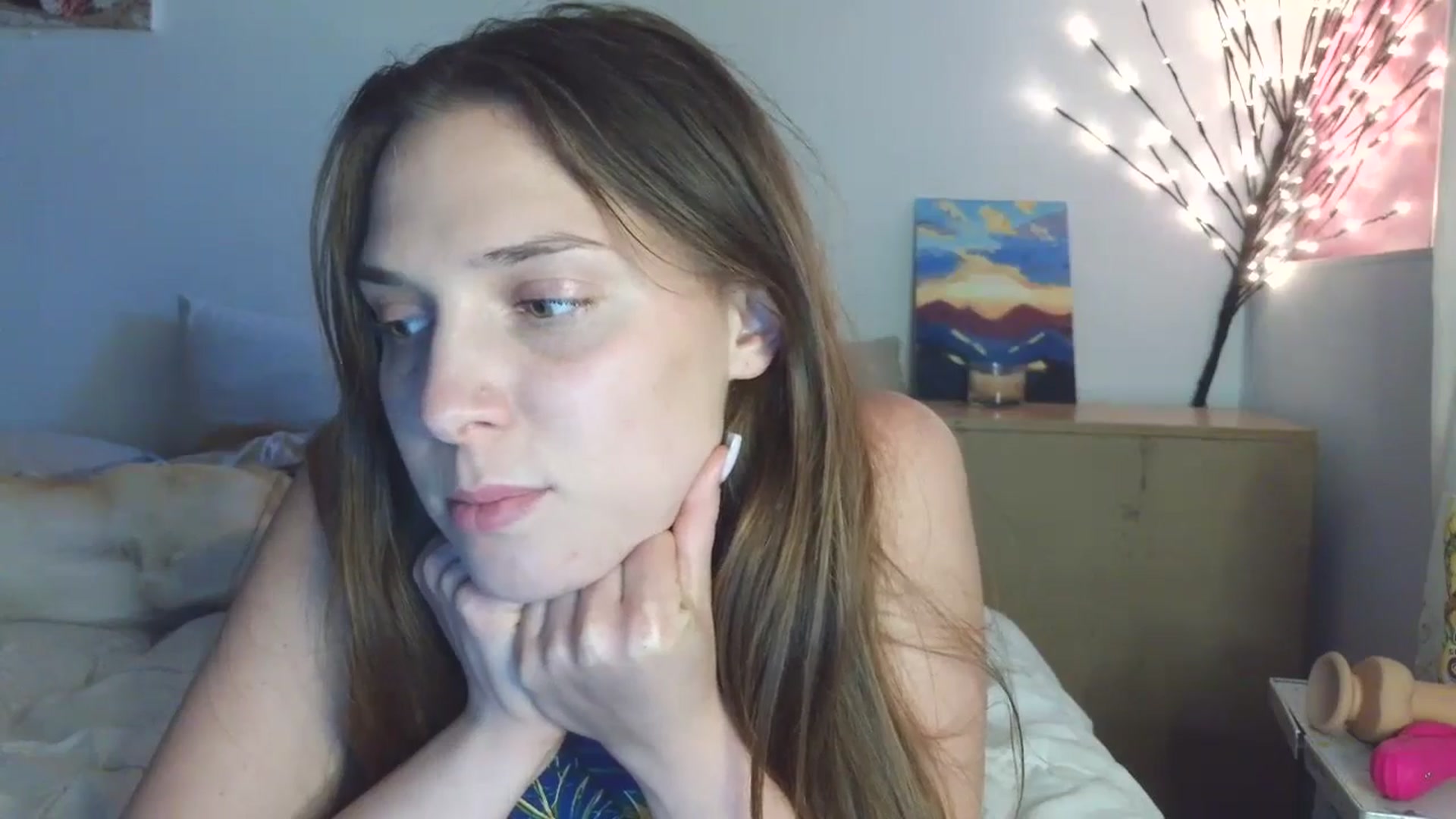 Gallery image thumbnail from HaleyReed's myfreecams stream on, 05/08/2026, 17:43 image 10 of 20