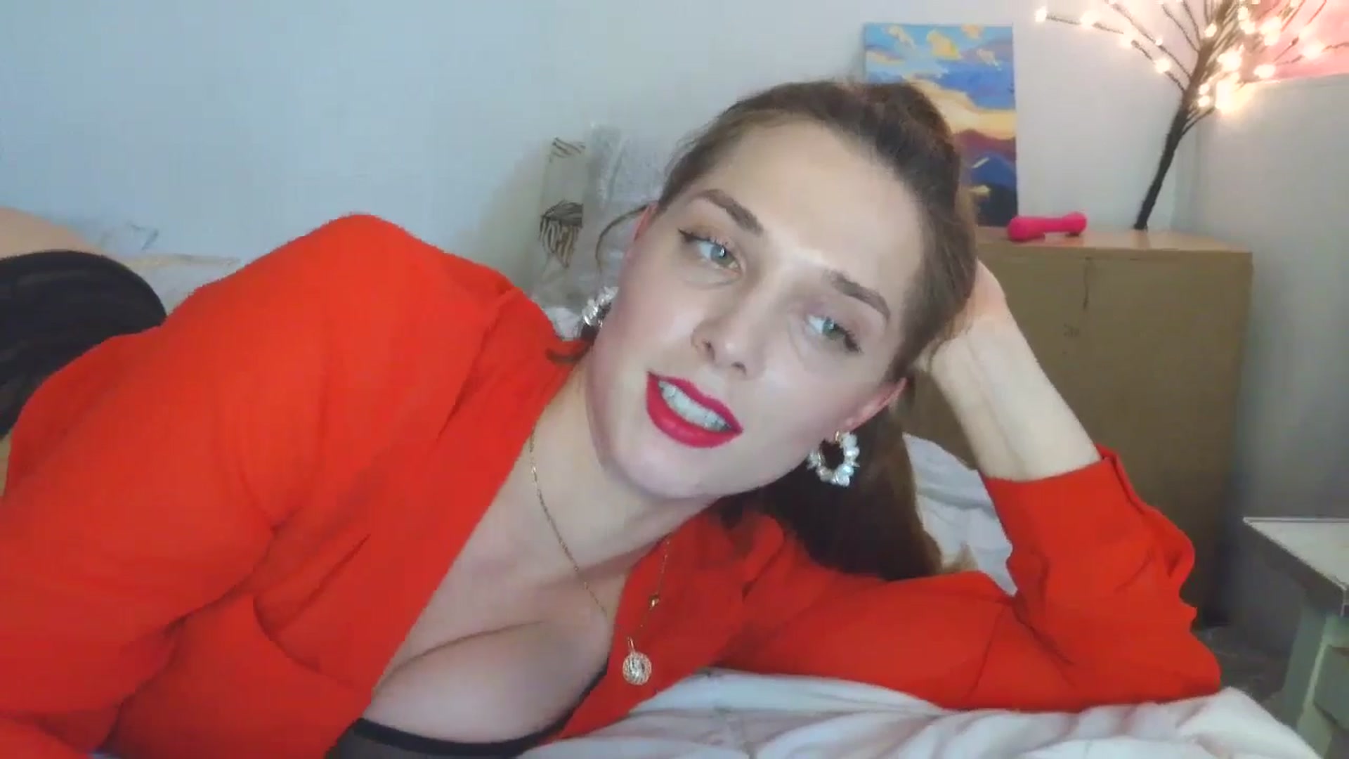 Gallery image thumbnail from HaleyReed's myfreecams stream on, 05/10/2026, 13:15 image 8 of 20