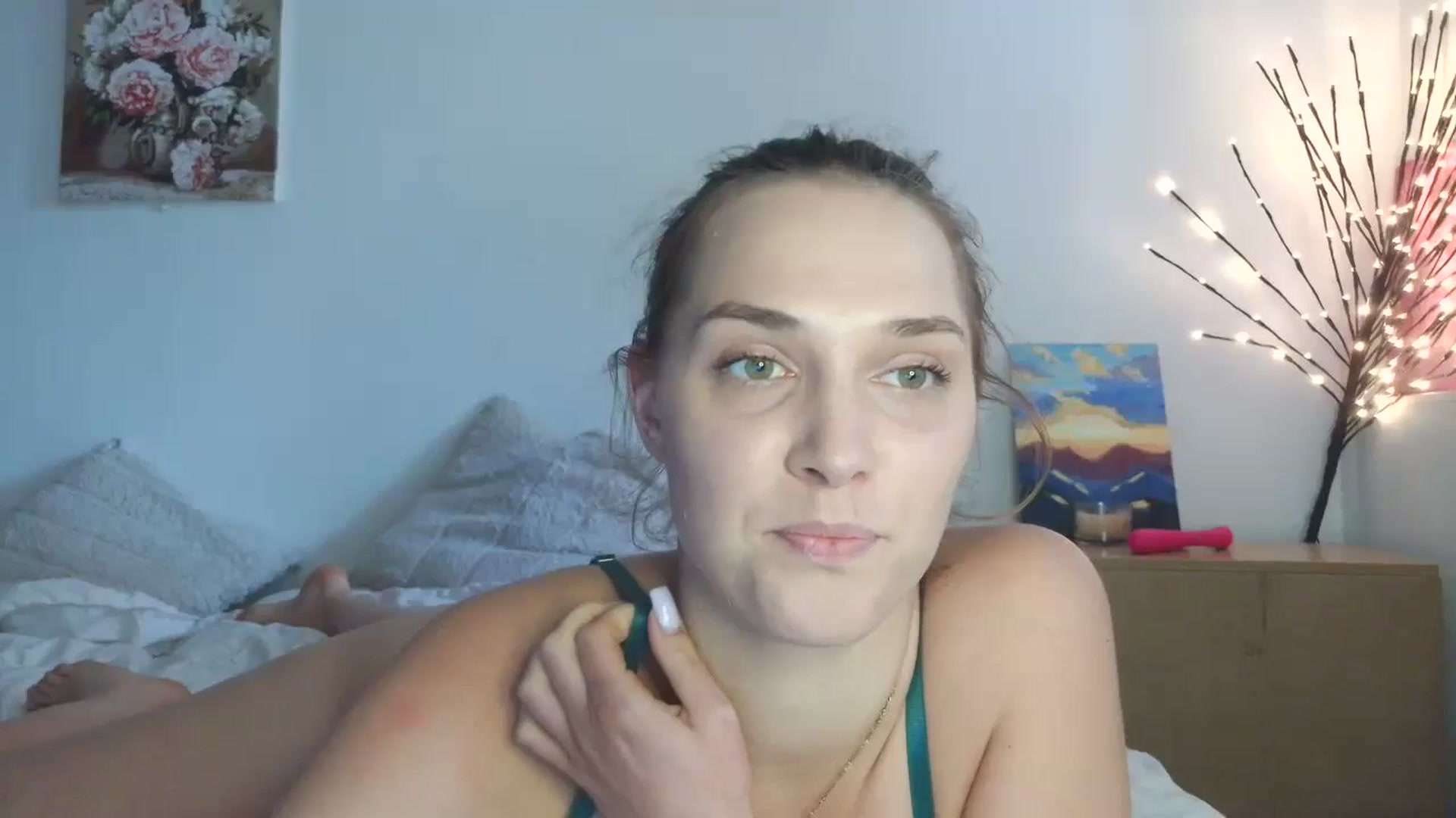 Gallery image thumbnail from HaleyReed's myfreecams stream on, 05/11/2026, 13:15 image 2 of 20