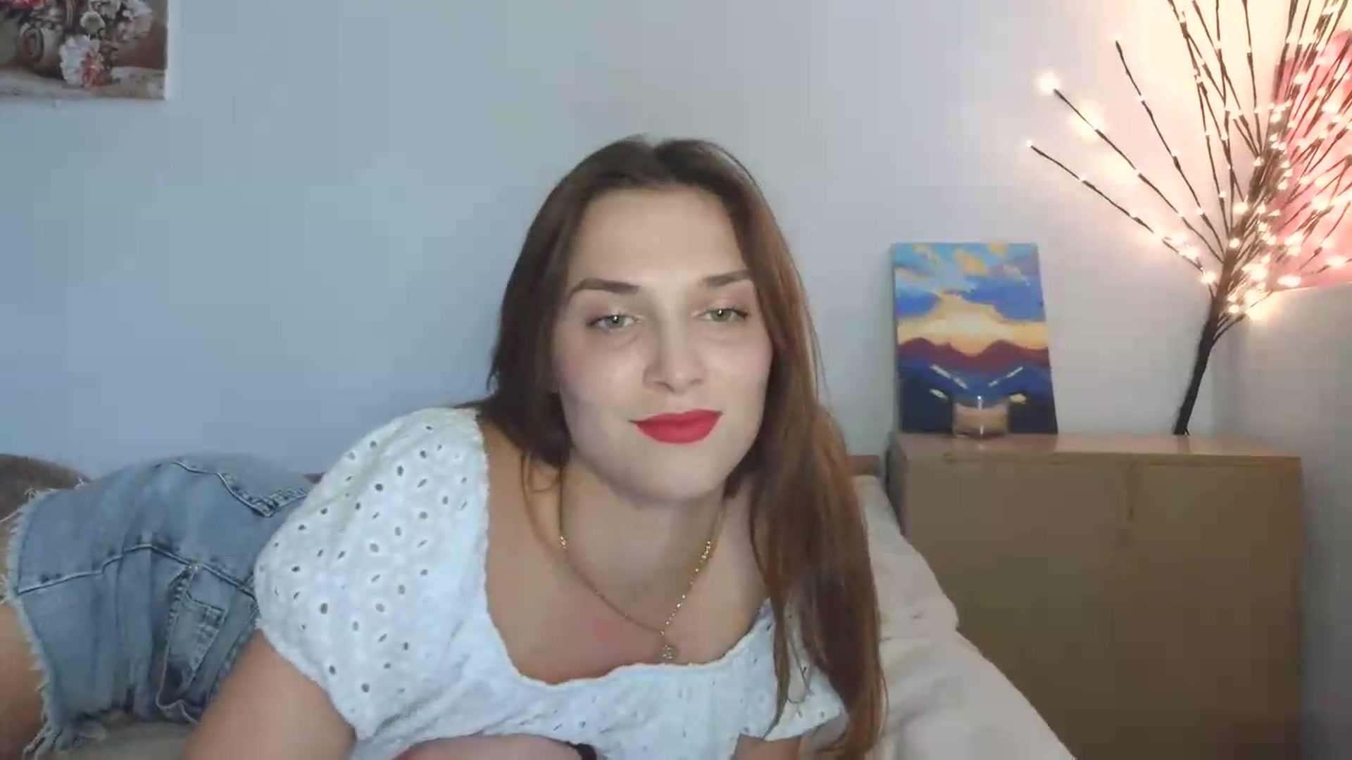 Gallery image thumbnail from HaleyReed's myfreecams stream on, 05/13/2026, 14:05 image 14 of 20
