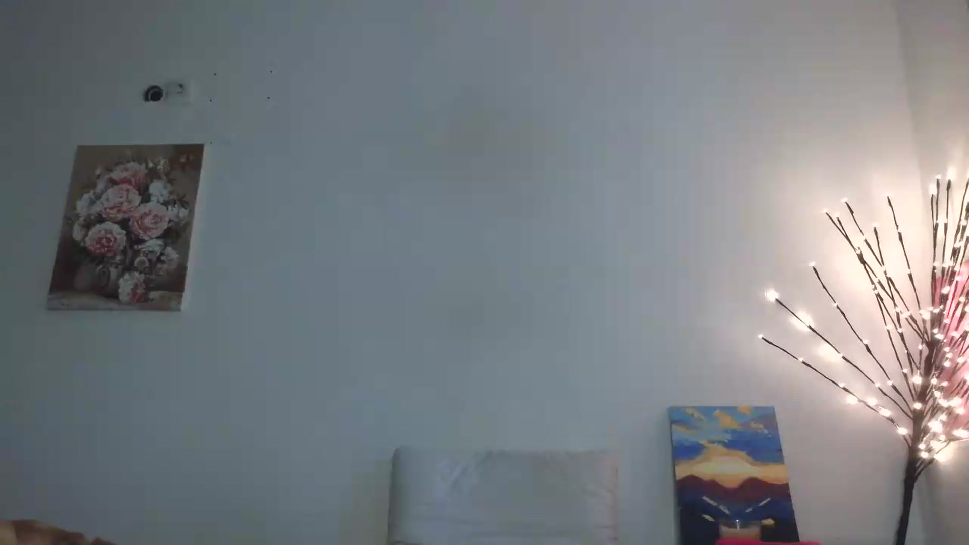 Gallery image thumbnail from HaleyReed's myfreecams stream on, 05/13/2026, 15:39 image 14 of 20