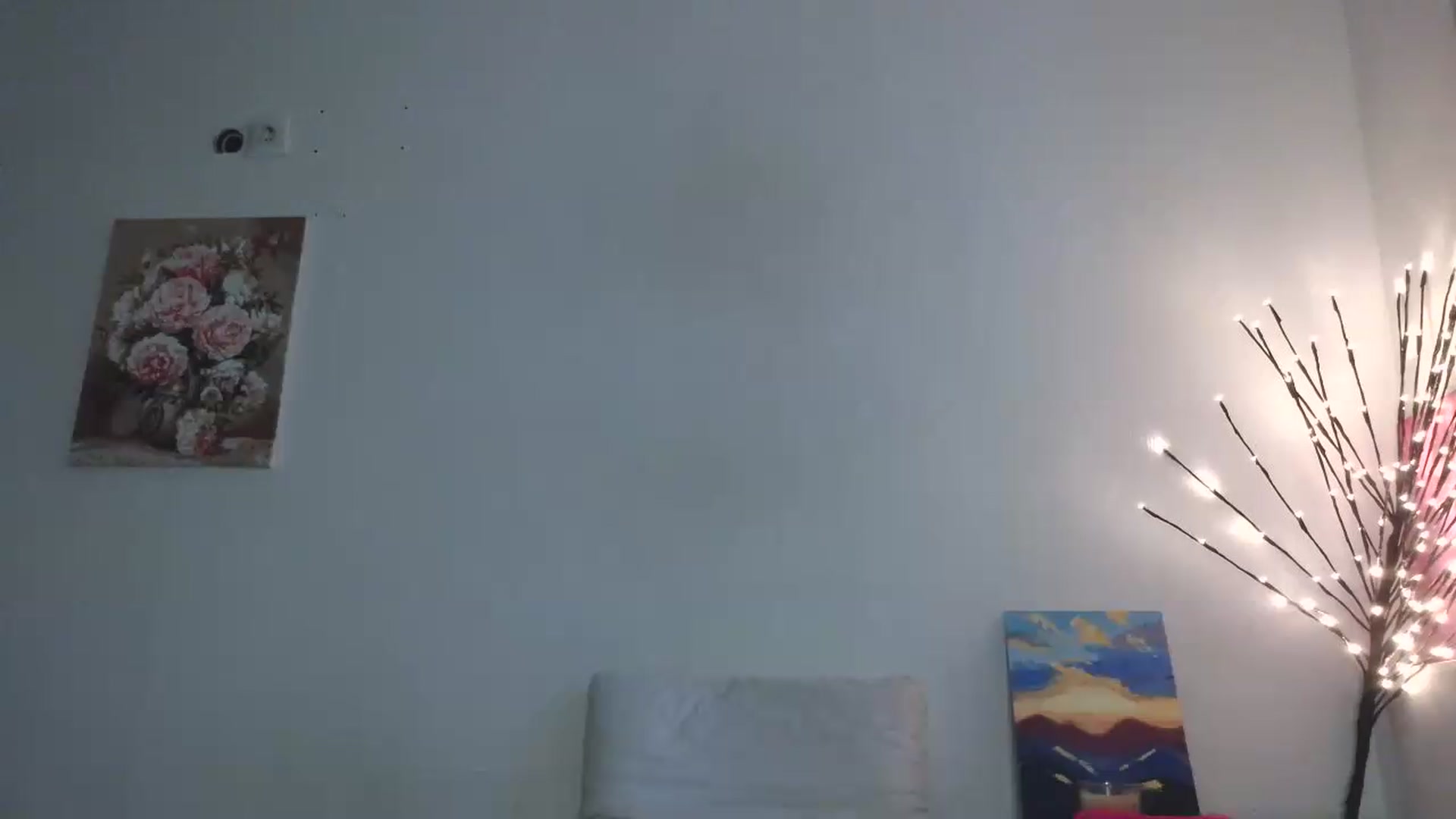 Gallery image thumbnail from HaleyReed's myfreecams stream on, 05/13/2026, 15:39 image 16 of 20