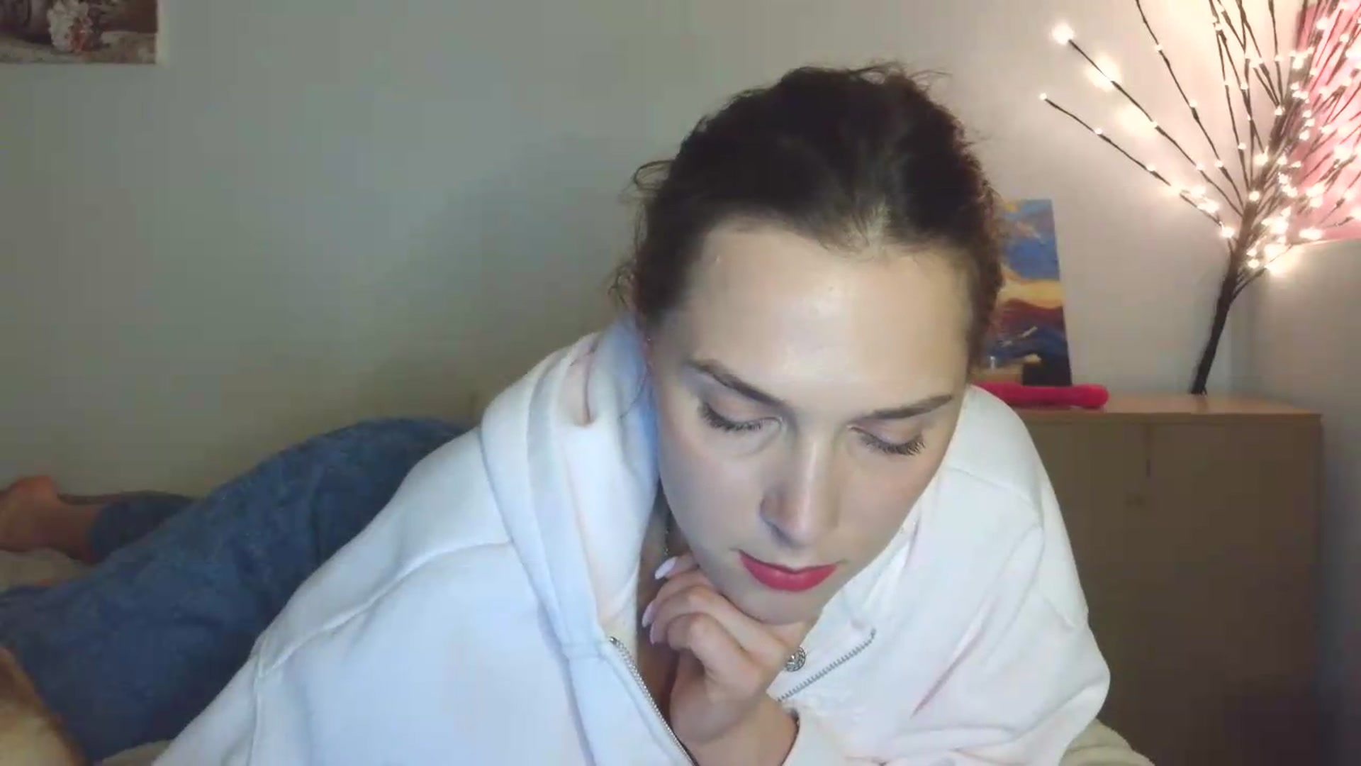 Gallery image thumbnail from HaleyReed's myfreecams stream on, 05/13/2026, 18:52 image 2 of 20