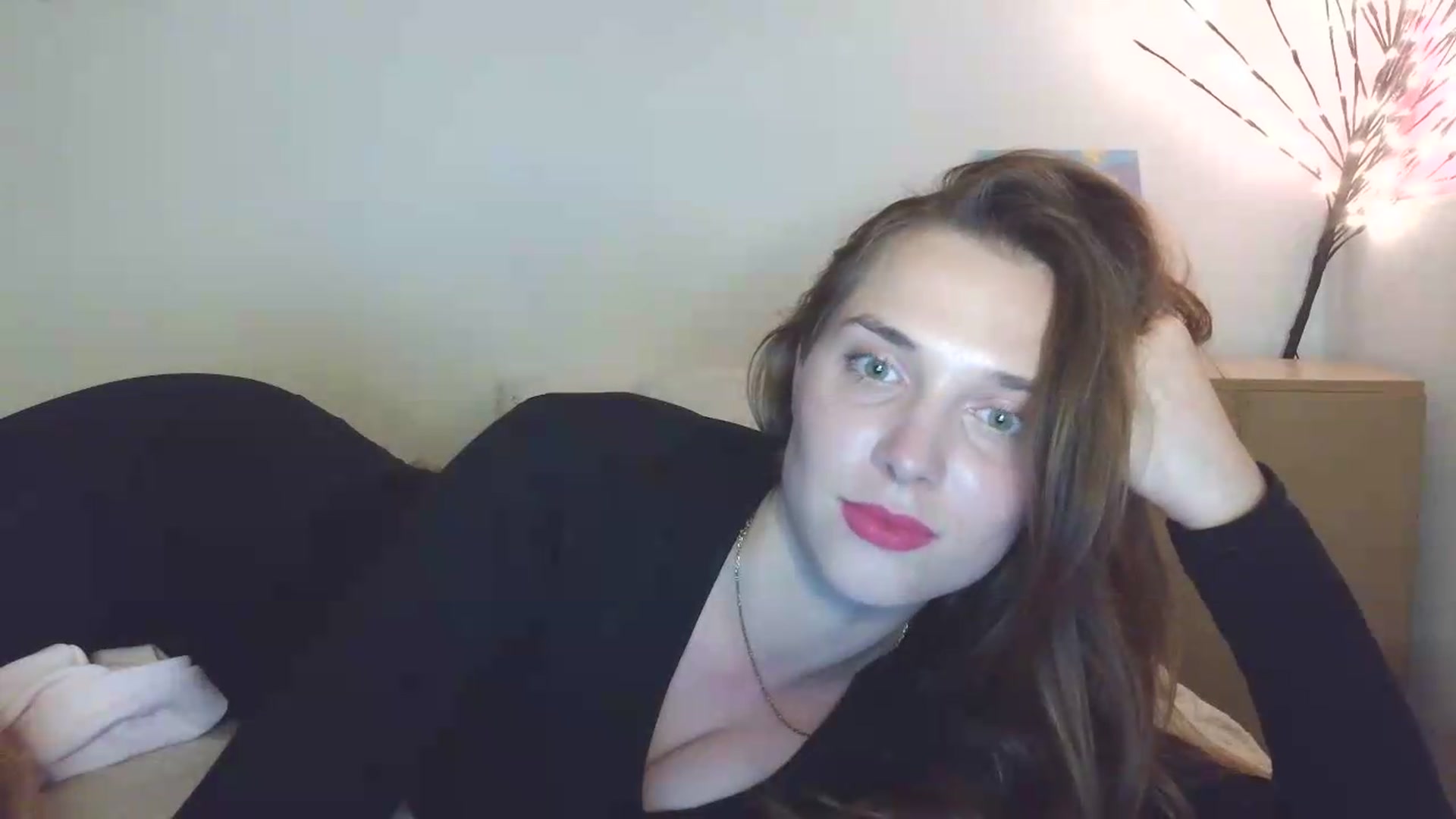 Gallery image thumbnail from HaleyReed's myfreecams stream on, 05/13/2026, 18:52 image 20 of 20