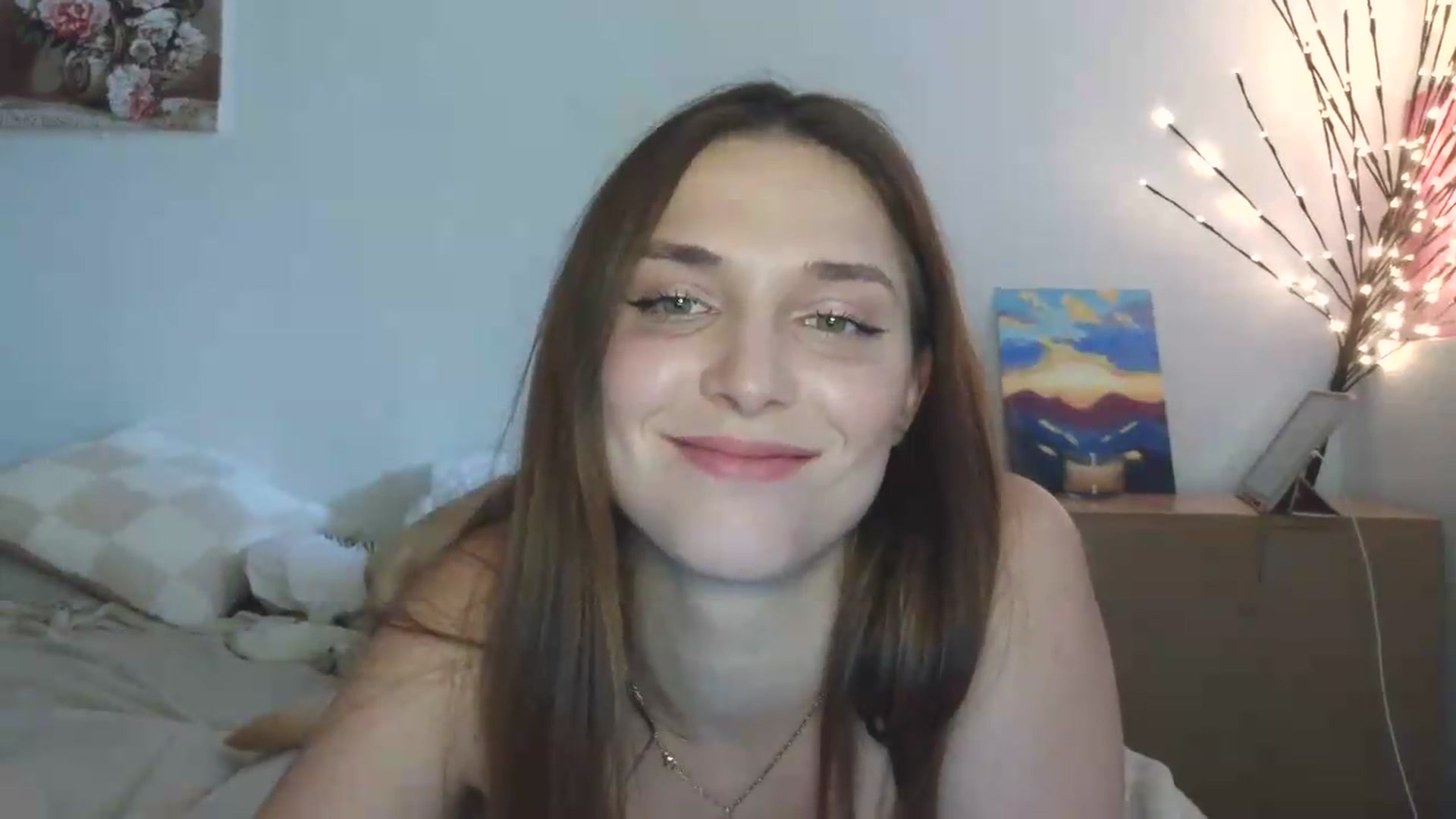 Gallery image thumbnail from HaleyReed's myfreecams stream on, 05/14/2026, 13:20 image 14 of 20