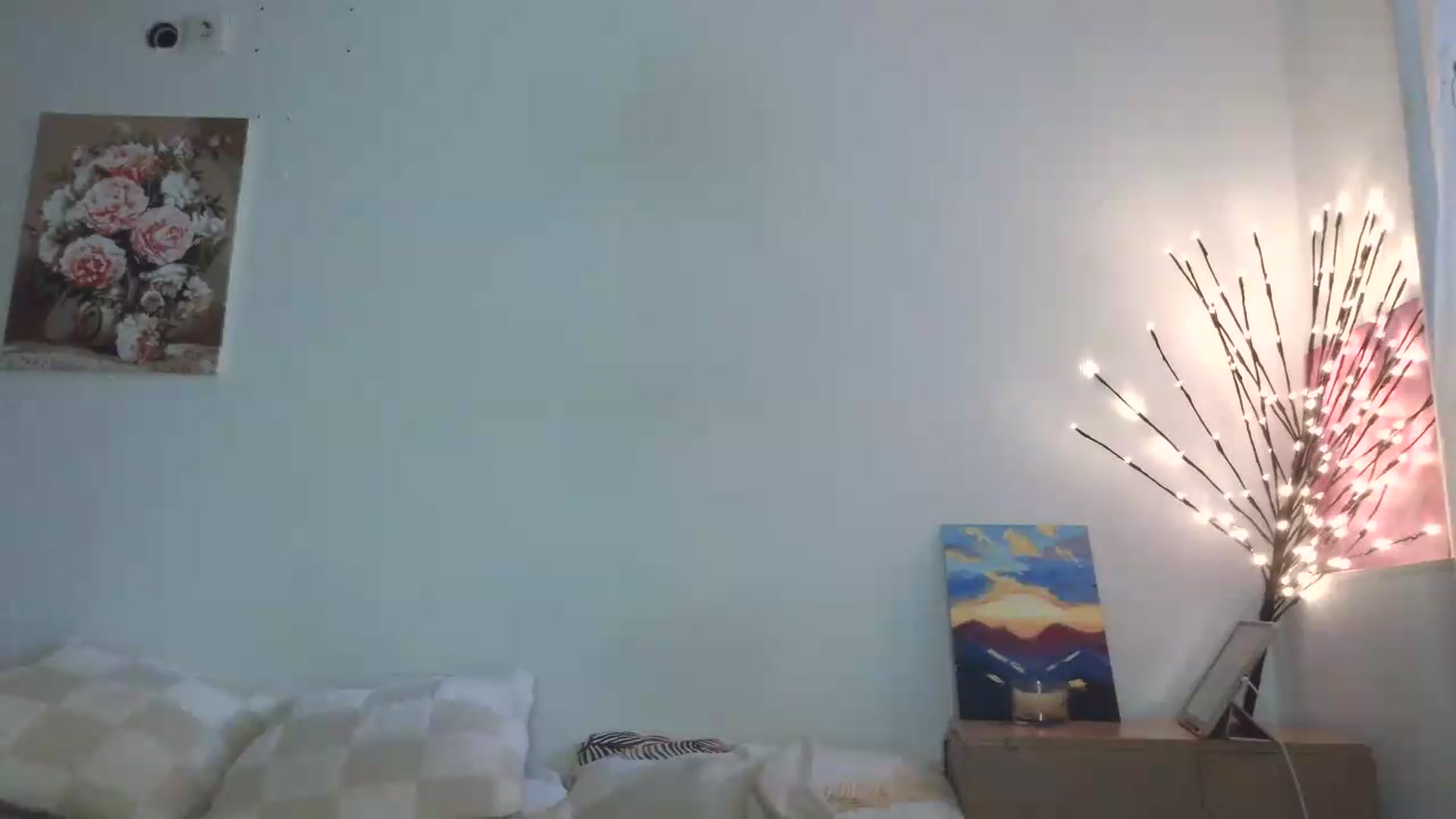 Gallery image thumbnail from HaleyReed's myfreecams stream on, 05/14/2026, 14:08 image 9 of 20