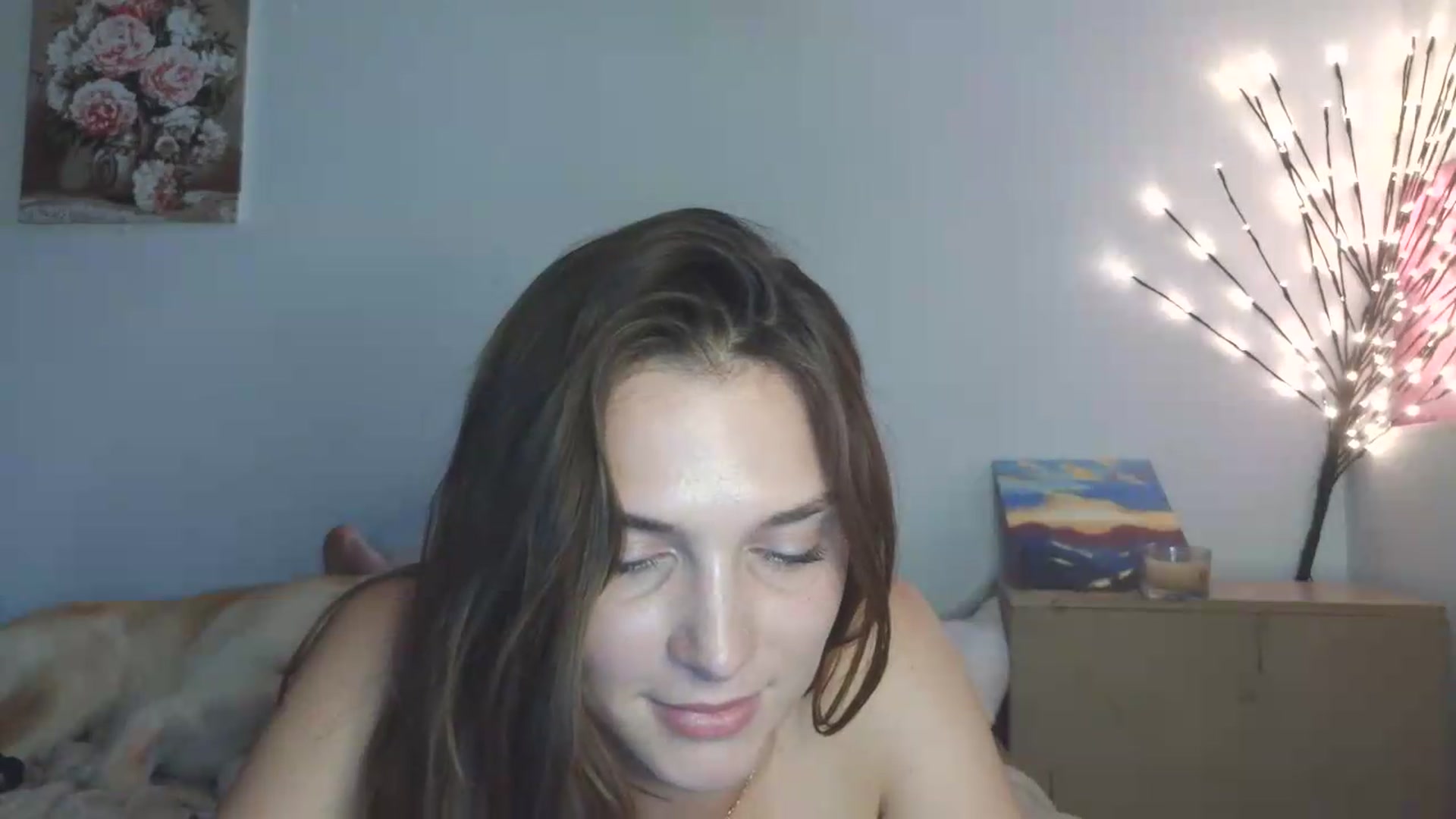 Gallery image thumbnail from HaleyReed's myfreecams stream on, 05/18/2026, 16:28 image 14 of 20