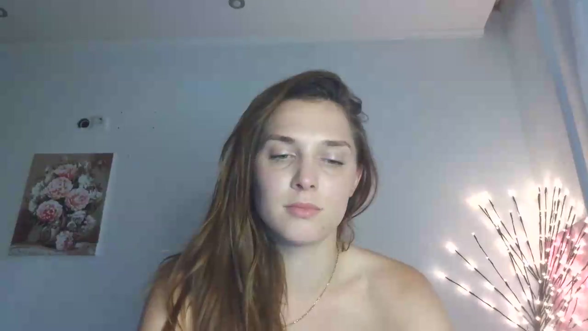 Gallery image thumbnail from HaleyReed's myfreecams stream on, 05/18/2026, 16:28 image 19 of 20