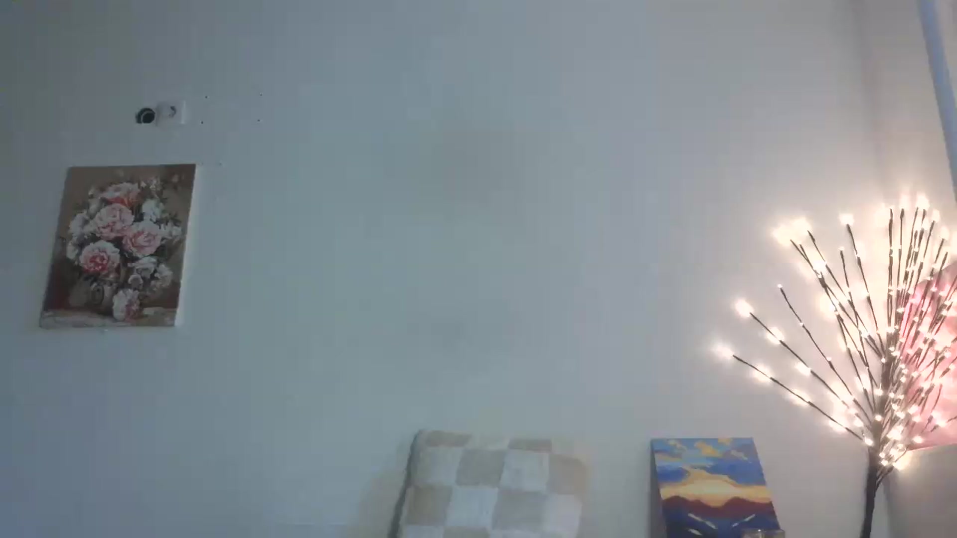 Gallery image thumbnail from HaleyReed's myfreecams stream on, 05/18/2026, 16:28 image 1 of 20