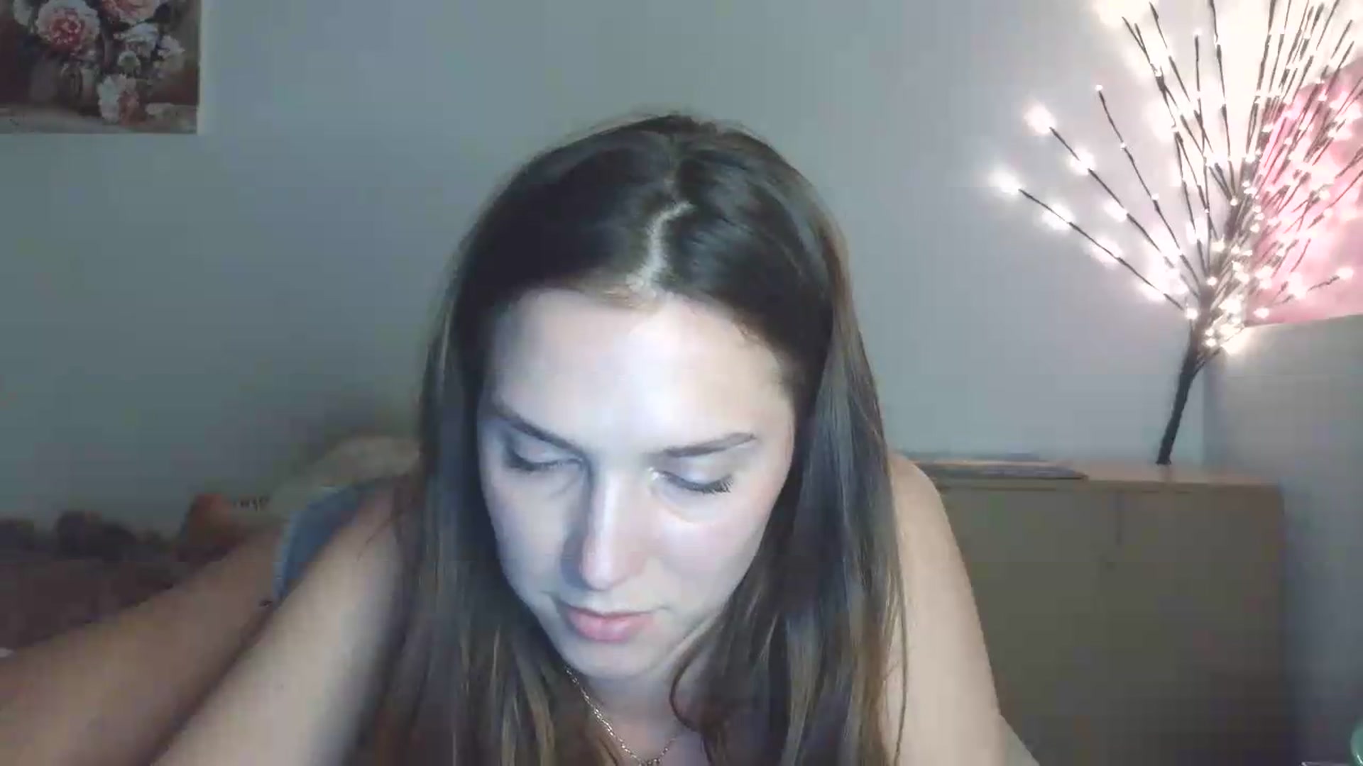 Gallery image thumbnail from HaleyReed's myfreecams stream on, 05/18/2026, 18:06 image 19 of 20